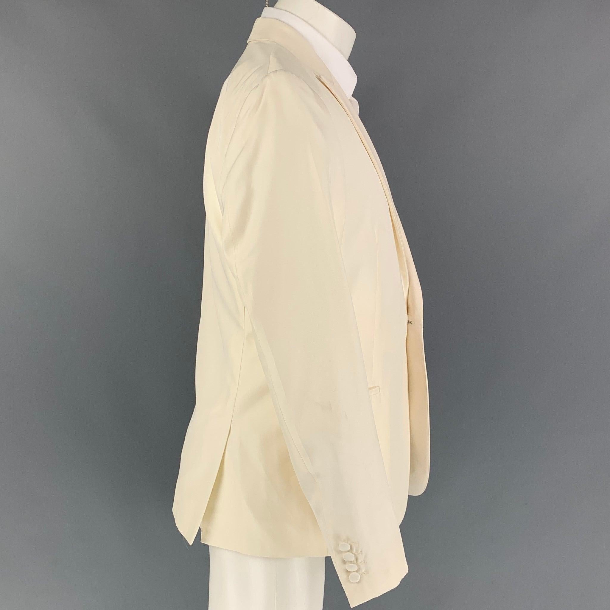 CALVIN KLEIN - Manteau de sport blanc cassé en soie avec revers à pointe, taille 40 Pour hommes en vente