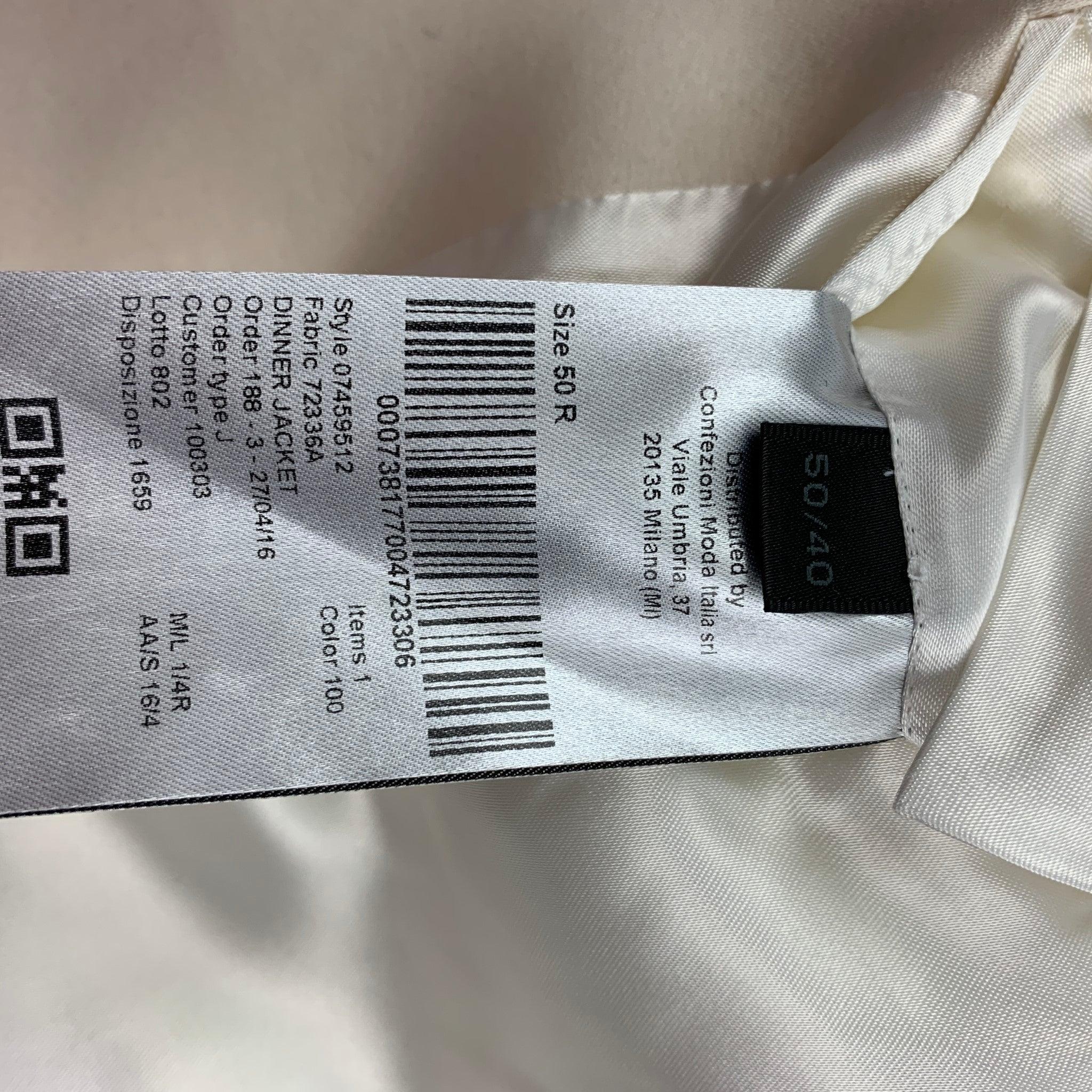 CALVIN KLEIN Size 40 Off White Silk Peak Lapel Sport Coat For Sale 4