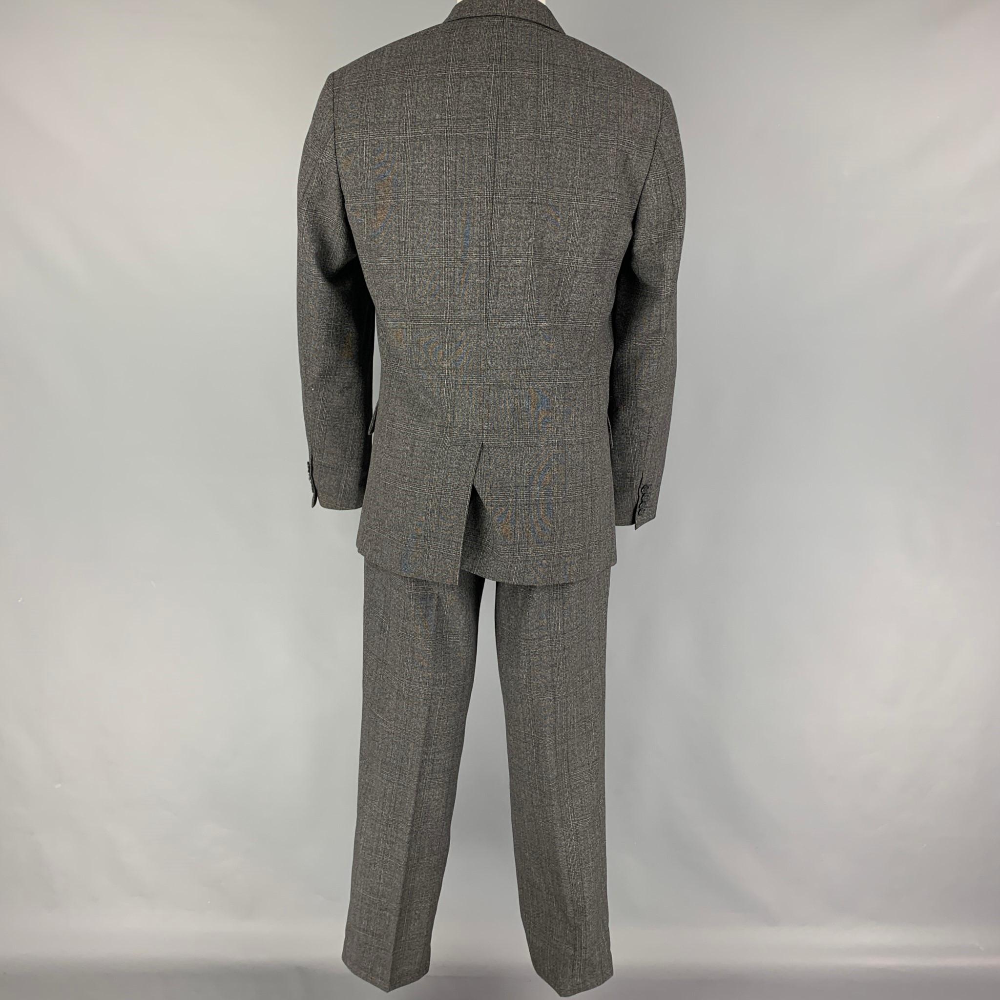 Men's CALVIN KLEIN Size 42 Regular Grey Plaid Wool Blend Notch Lapel Suit
