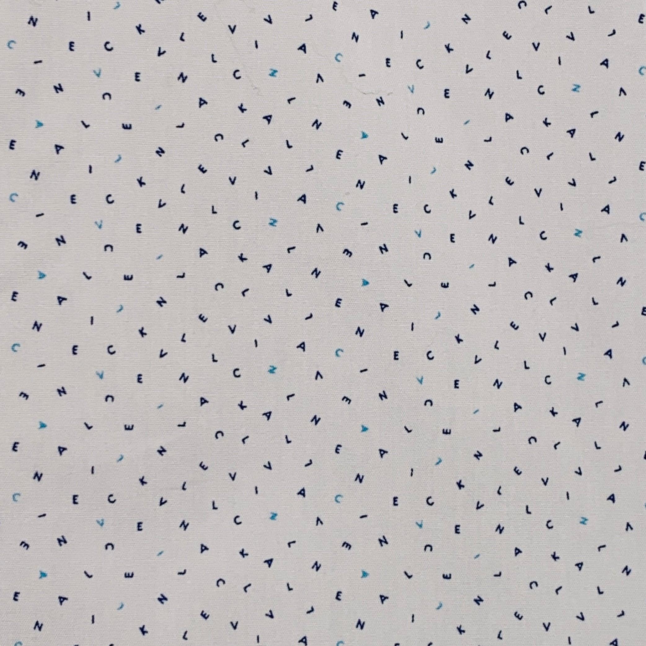 Camicia a maniche lunghe Calvin Klein
in tessuto di cotone bianco con stampa di piccole lettere blu, vestibilità slim e chiusura con bottoni. Ottimo stato usato. Piccolo segno sulla parte anteriore. 

Contrassegnato:   16.5 / 34/35 

Misure: 
