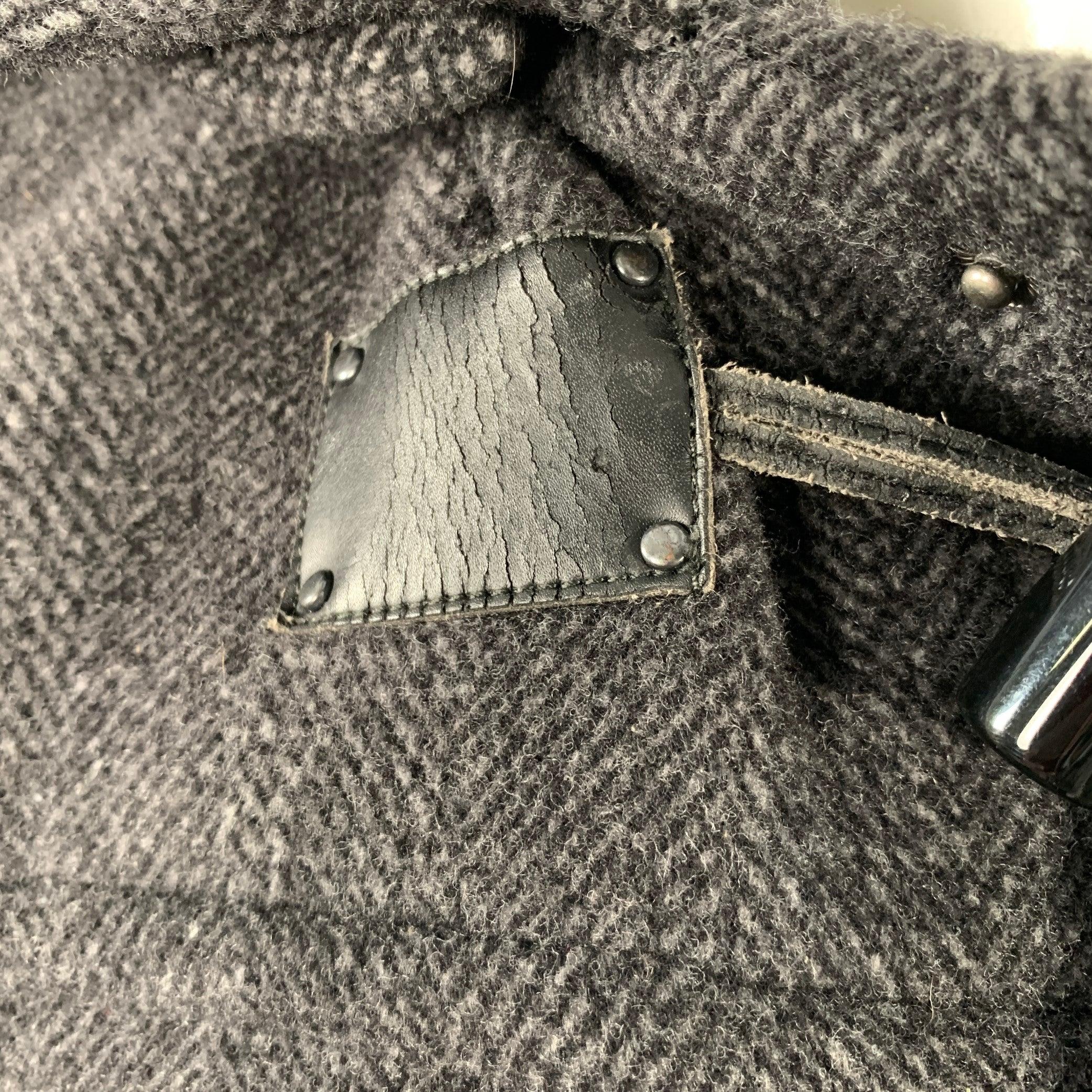 CALVIN KLEIN Talla S Abrigo con cierre basculante en espiga de carbón negro en venta 1
