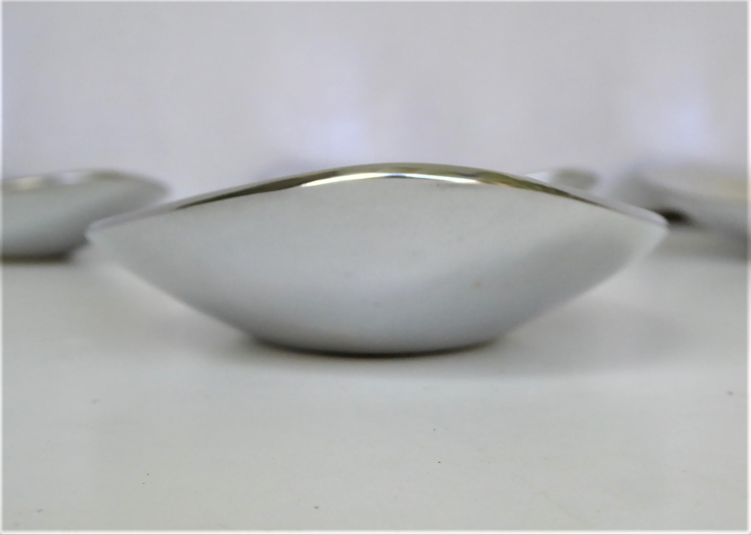 Calvin Klein Solar Platinum Hand Polished Metal 8 Boat Shaped Vessels In Good Condition In Miami, FL