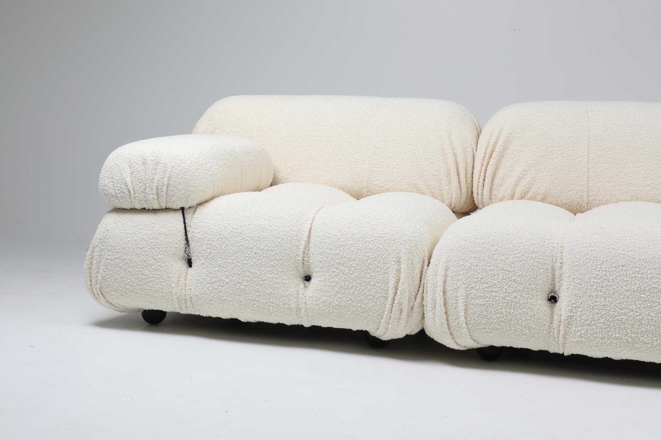 Mario Bellini, Italy 1970s, camaleonda sofa, reupholstered in bouclé wool

Postmodern sectional sofa by Mario Bellini for C&B Italia 
The entire sofa consists of 3 big seating elements and two armrests. The couch has been reupholstered in an