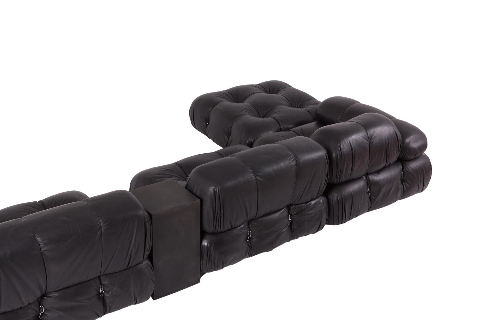 Camaleonda Modular Sofa in Black Leather by Mario Bellini In Excellent Condition In Antwerp, BE