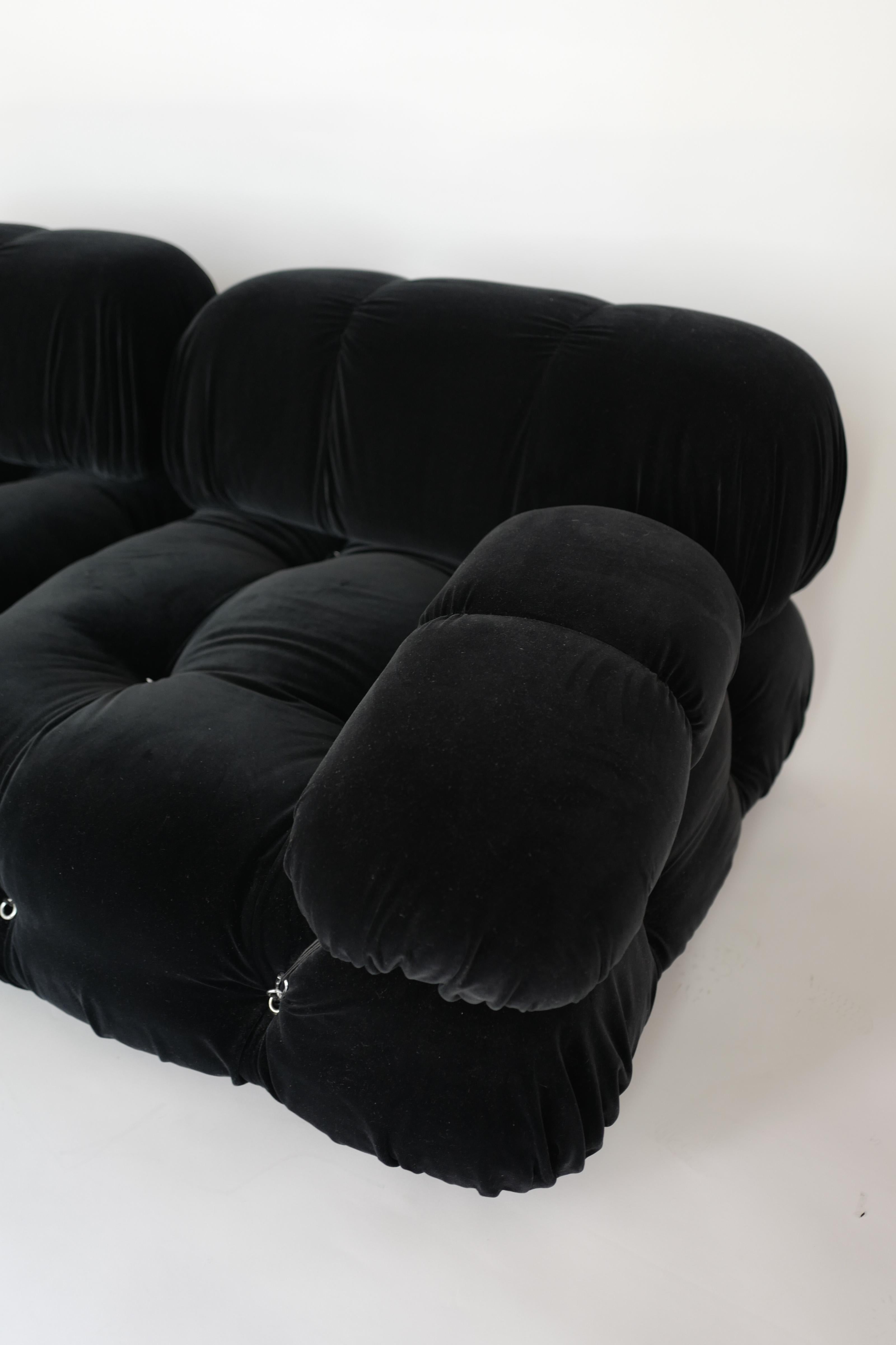 Iconic Camaleonda Sofa by Mario Bellini – Newly Upholstered Black Cotton, 1973 For Sale 1