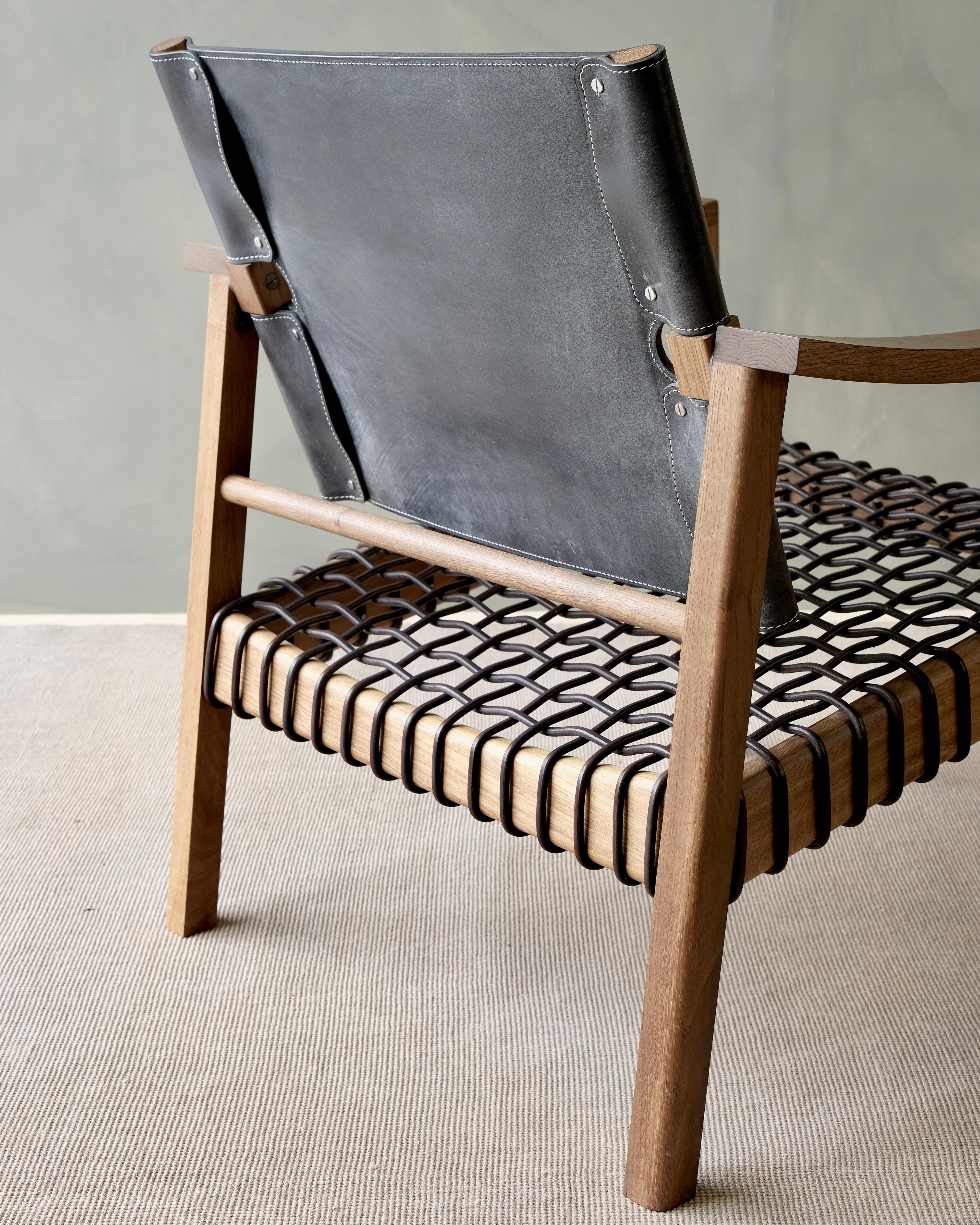European Camber Chair - Black bridle leather and fumed oak For Sale