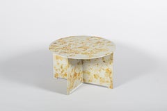 Table basse Cambium en aluminium anodisé teinté mat par Studio Loop Loop