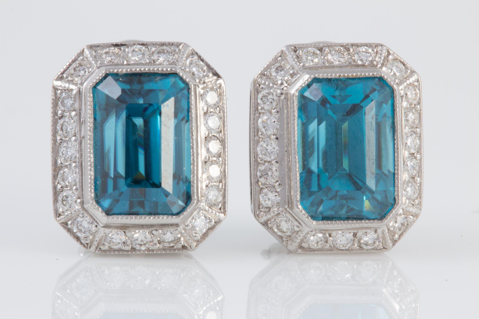 Cambodian Blue Zircon and Diamond Earrings Set in 18 Karat Gold and Platinum For Sale 9