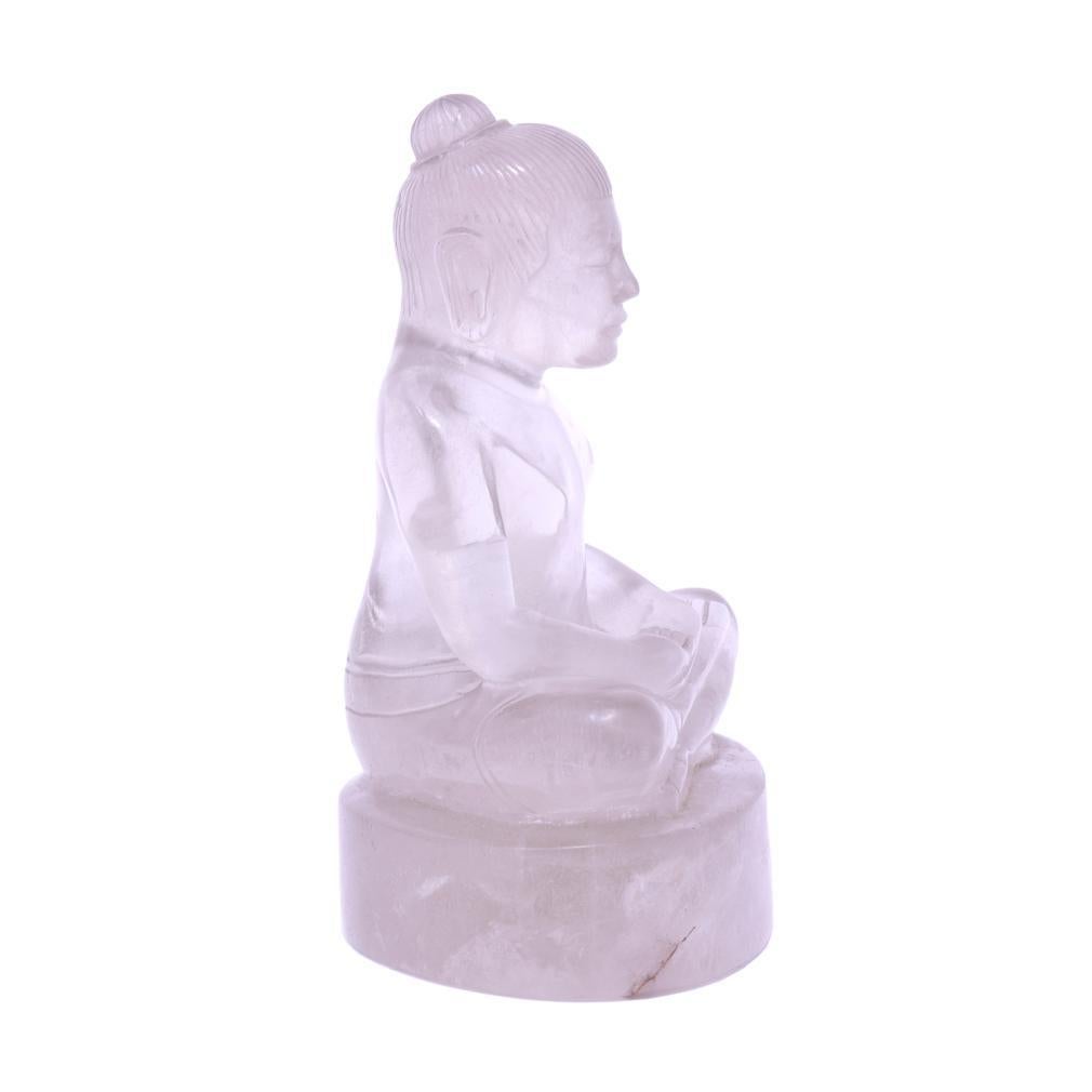 Sculpté Sculpture cambodgienne en cristal de roche de Jayavarman VII en méditation en vente