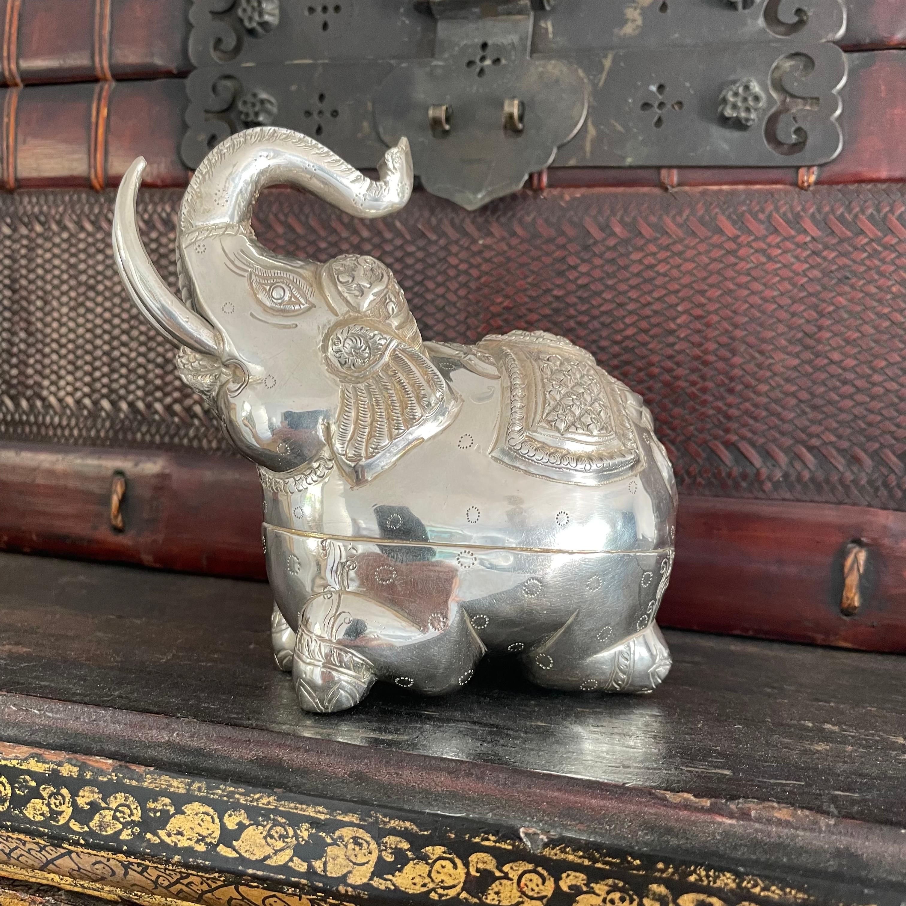 Cambodian Silver Elephant Box For Sale 3