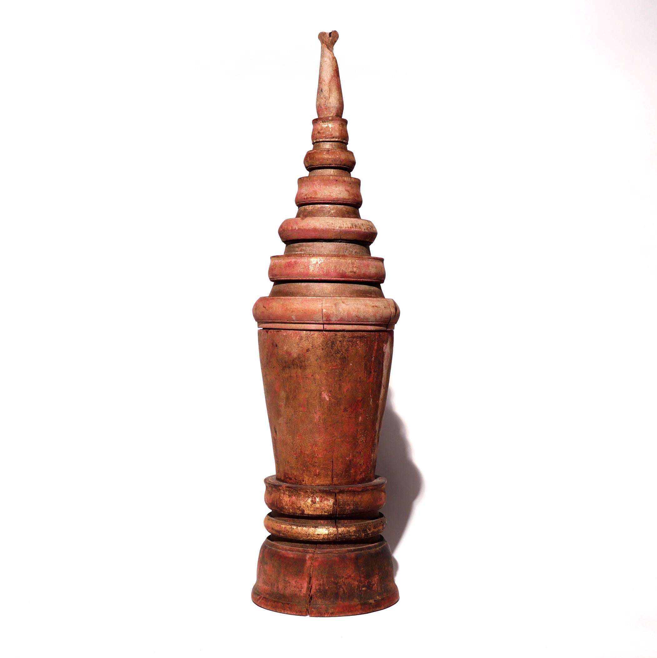Cambodian wood votive urn In Good Condition For Sale In Point Richmond, CA
