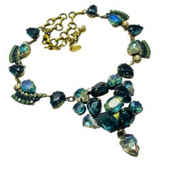 CAMEE signierte goldfarbene Designer-Halskette aus blauem Glas