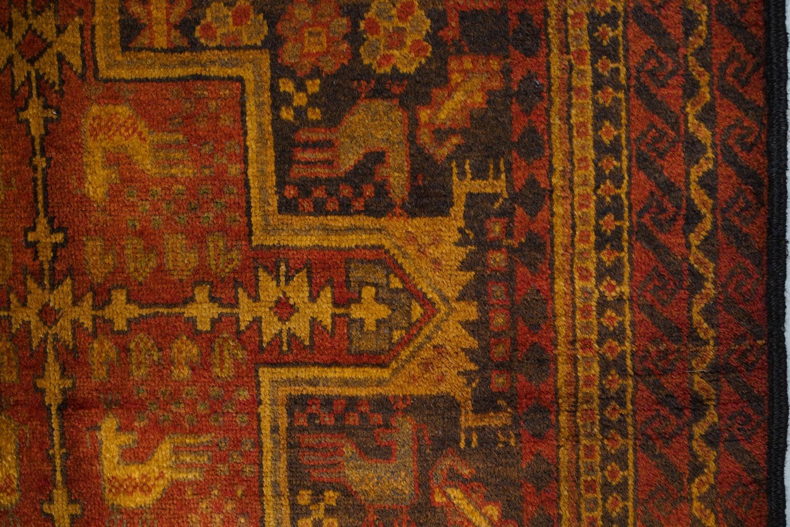 Camel and Lamb Wool Pashimineh Carpet Vintage Semi Antique Baluch In Excellent Condition For Sale In WYNNUM, QLD