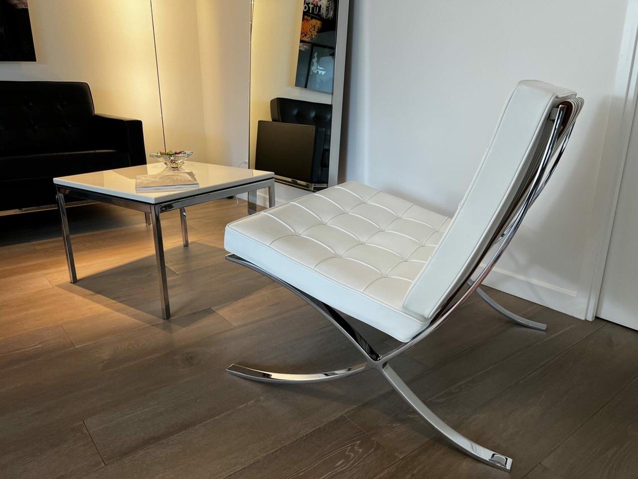 Fauteuil et ottoman Camel Barcelona, Mies Van Der Rohe, 2012 en vente 10