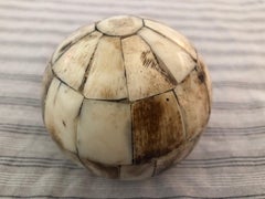 Camel Bone Round Desk Clock