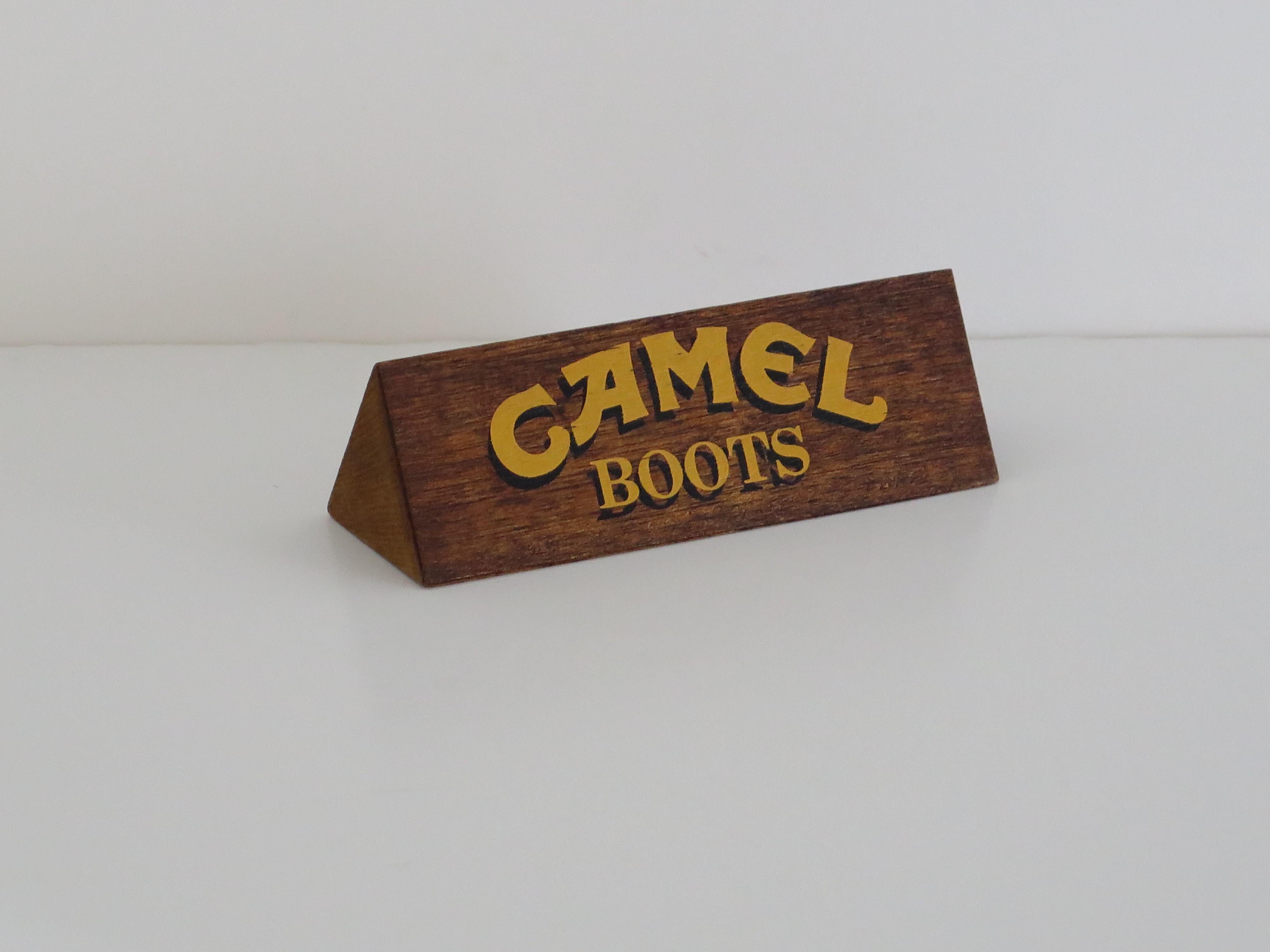 Camel Boots Shop- oder Ladenschild aus Hartholz, ca. 1960er Jahre (Holzarbeit) im Angebot