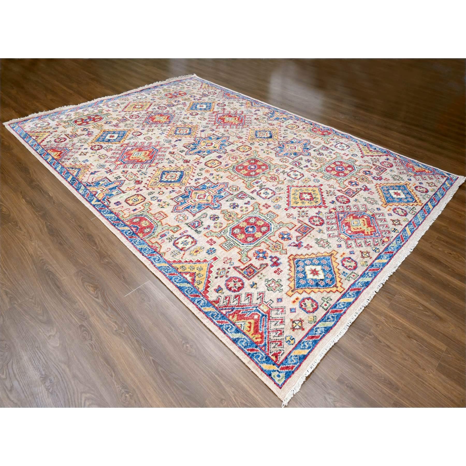 Handgeknüpfter orientalischer Teppich aus reiner Wolle in Kamelfarbe 9'10