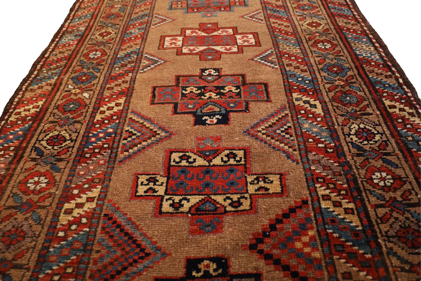 Mid-20th Century Camel-Hair Malayer Antique runner - 3'5