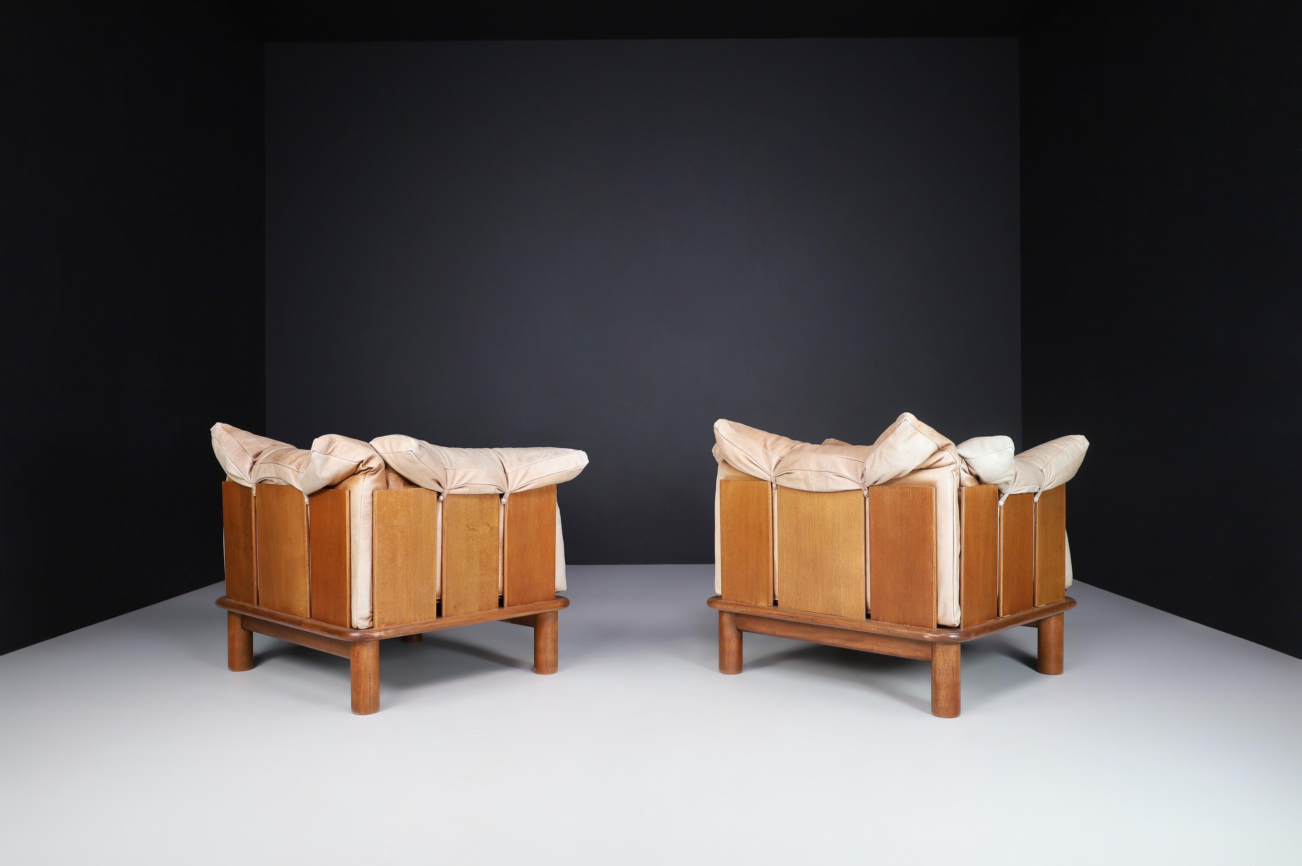 Camel Leather and Walnut Lounge Chairs from De Pas, D'Urbino Lomazzi for Padova 2