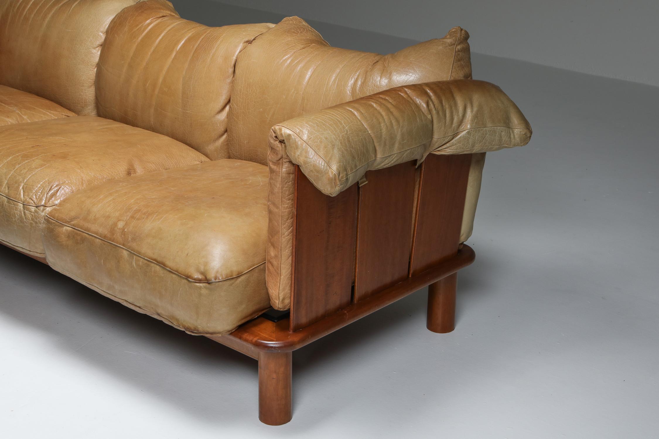 Camel Leather and Walnut Sofa from De Pas, D'Urbino Lomazzi for Padova, Italy 4
