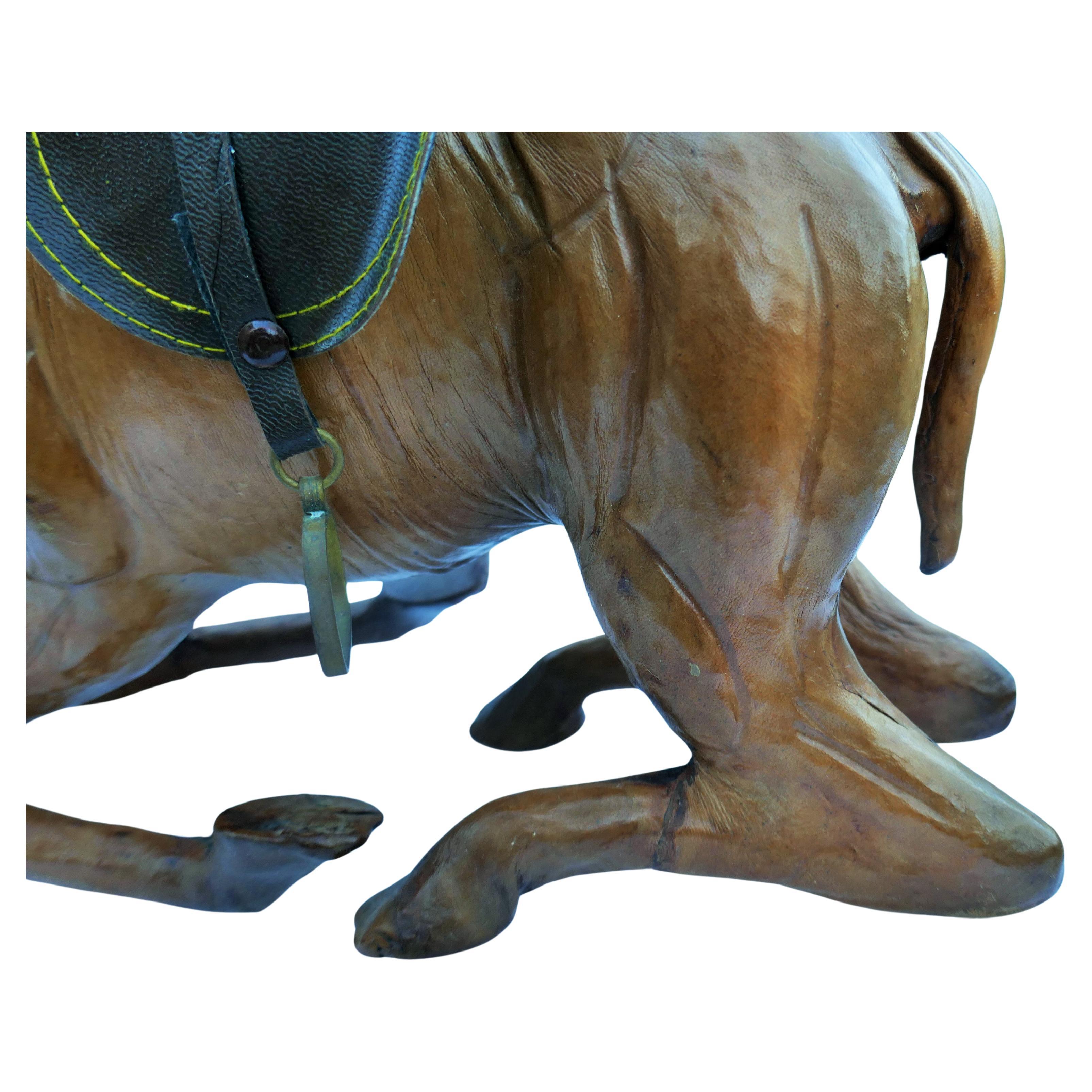 Camel sculpture attributed to Liberty London in vendita 3