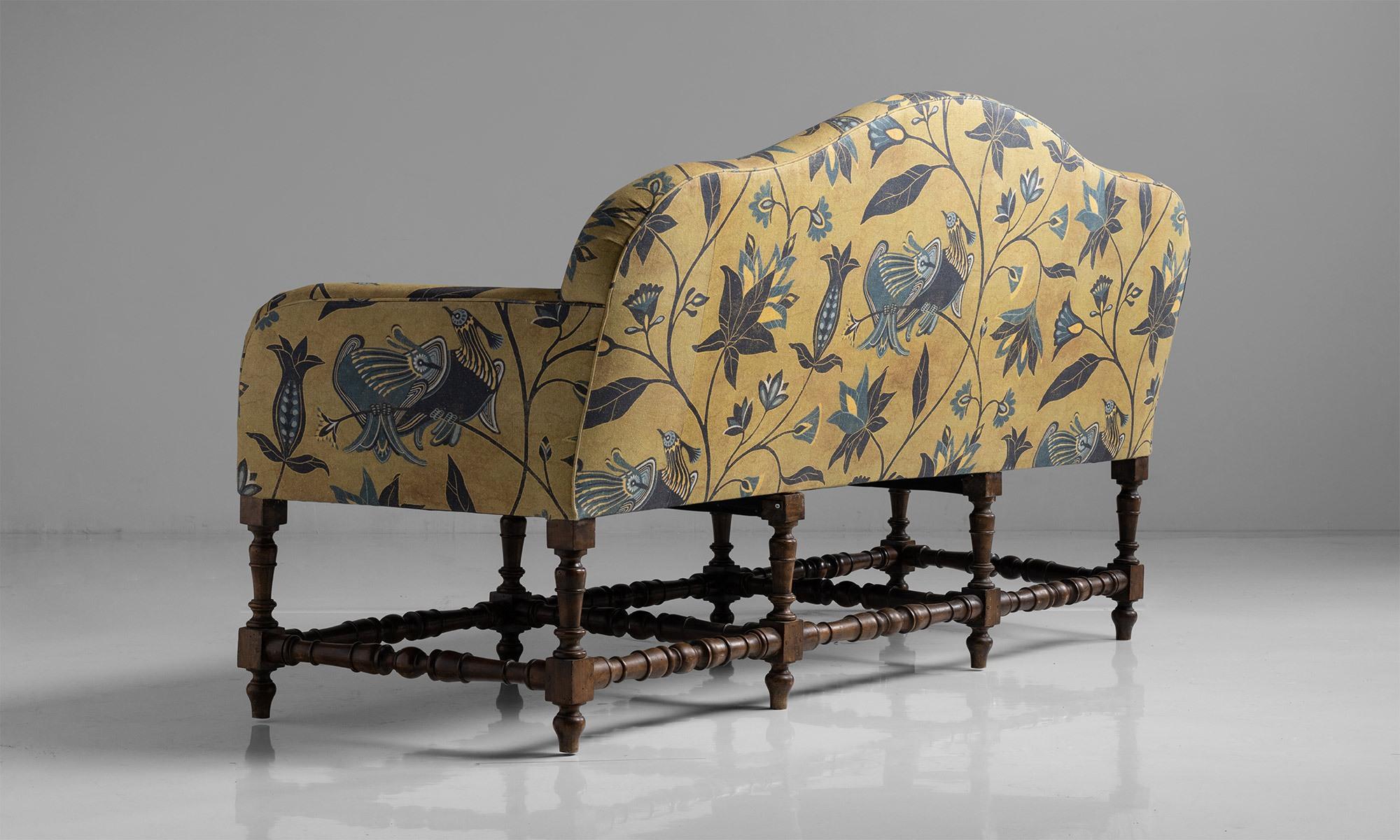 Camelback Sofa in Linen Floral Print by James Malone, Italy, Circa 1860 In Good Condition In Culver City, CA