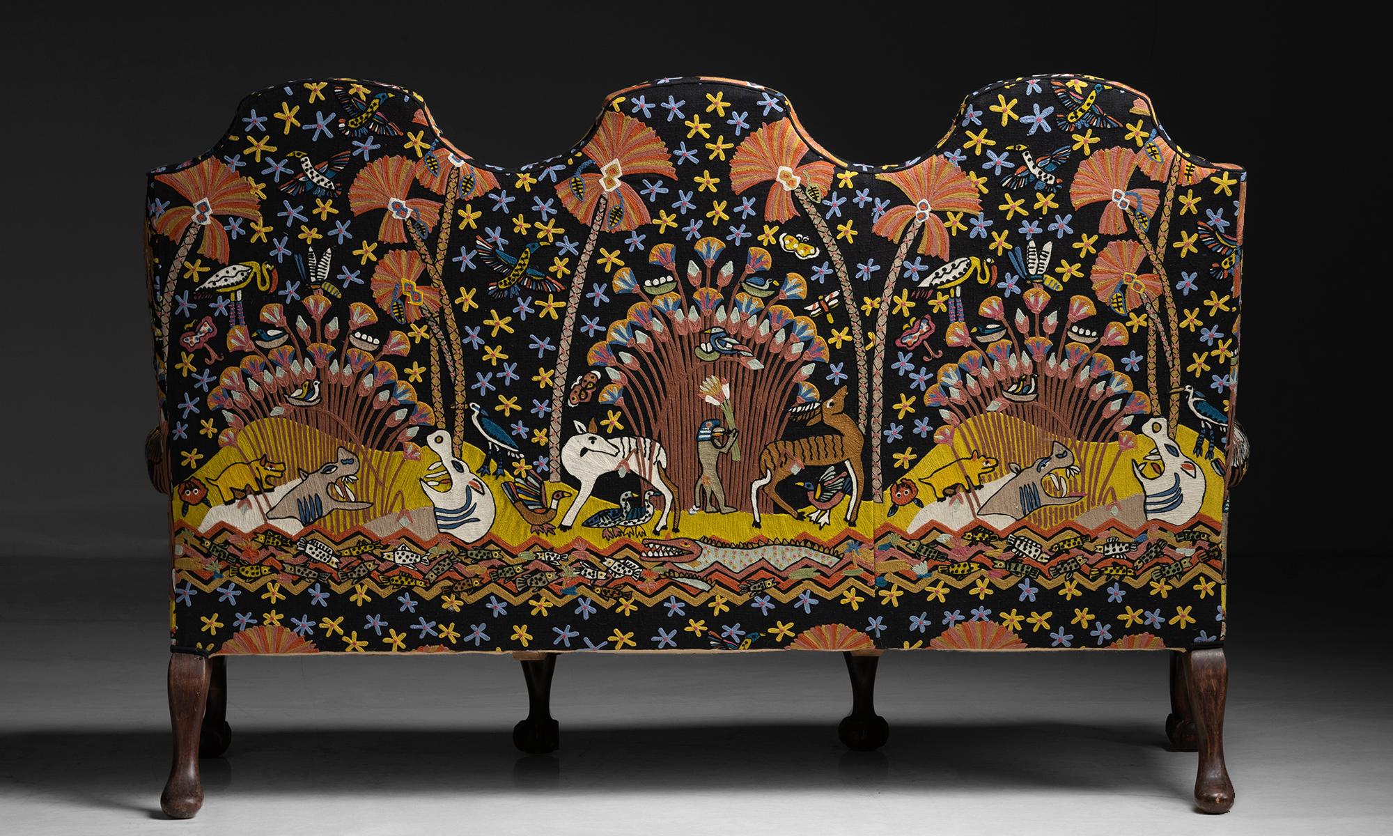 Camelback Sofa in Pierre Frey Embroidered Linen, England circa 1900 1