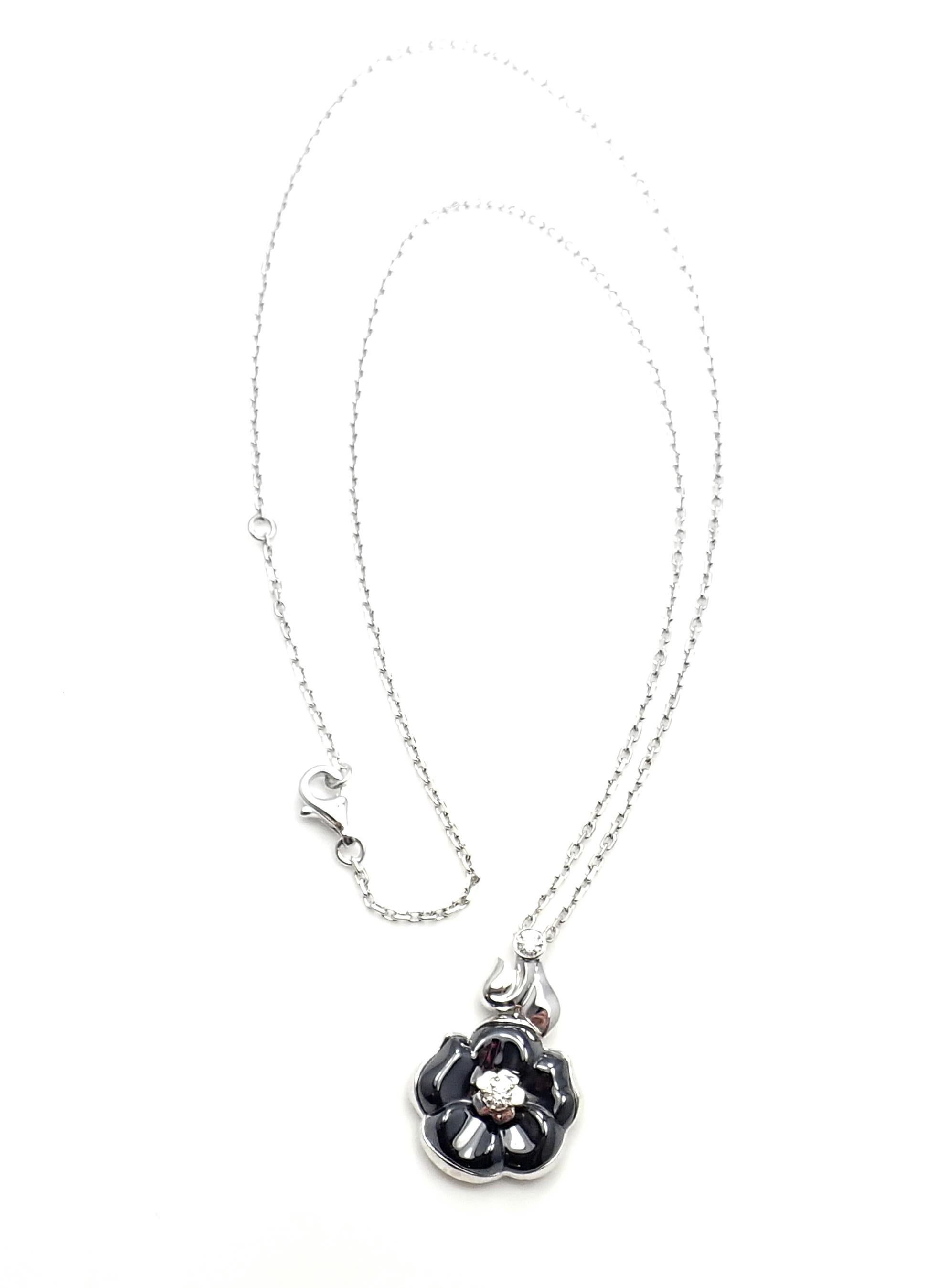 shin lighter necklace