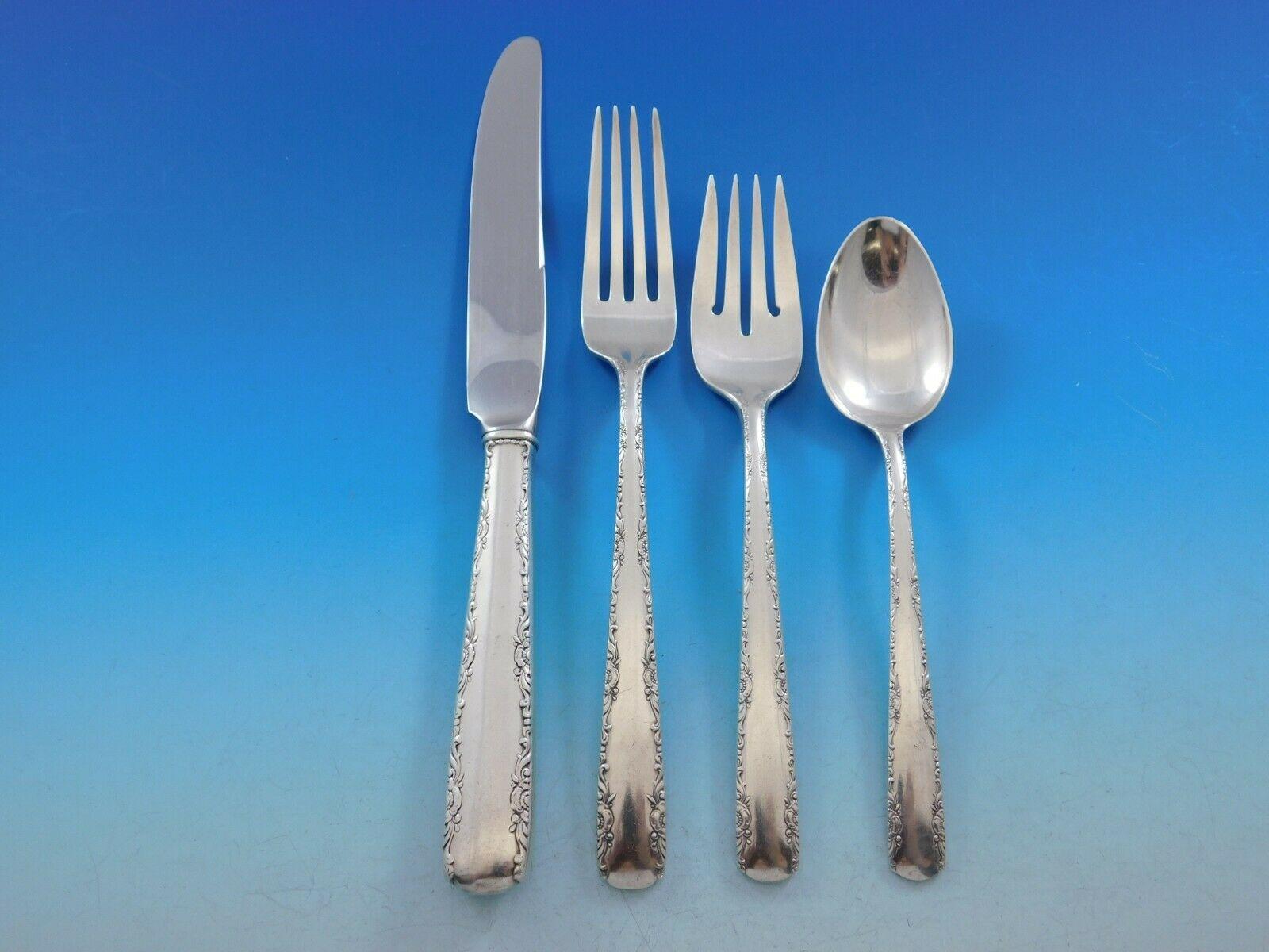 Camellia by Gorham Sterling Silver Flatware Set for 6 Service 34 Pieces In Excellent Condition For Sale In Big Bend, WI