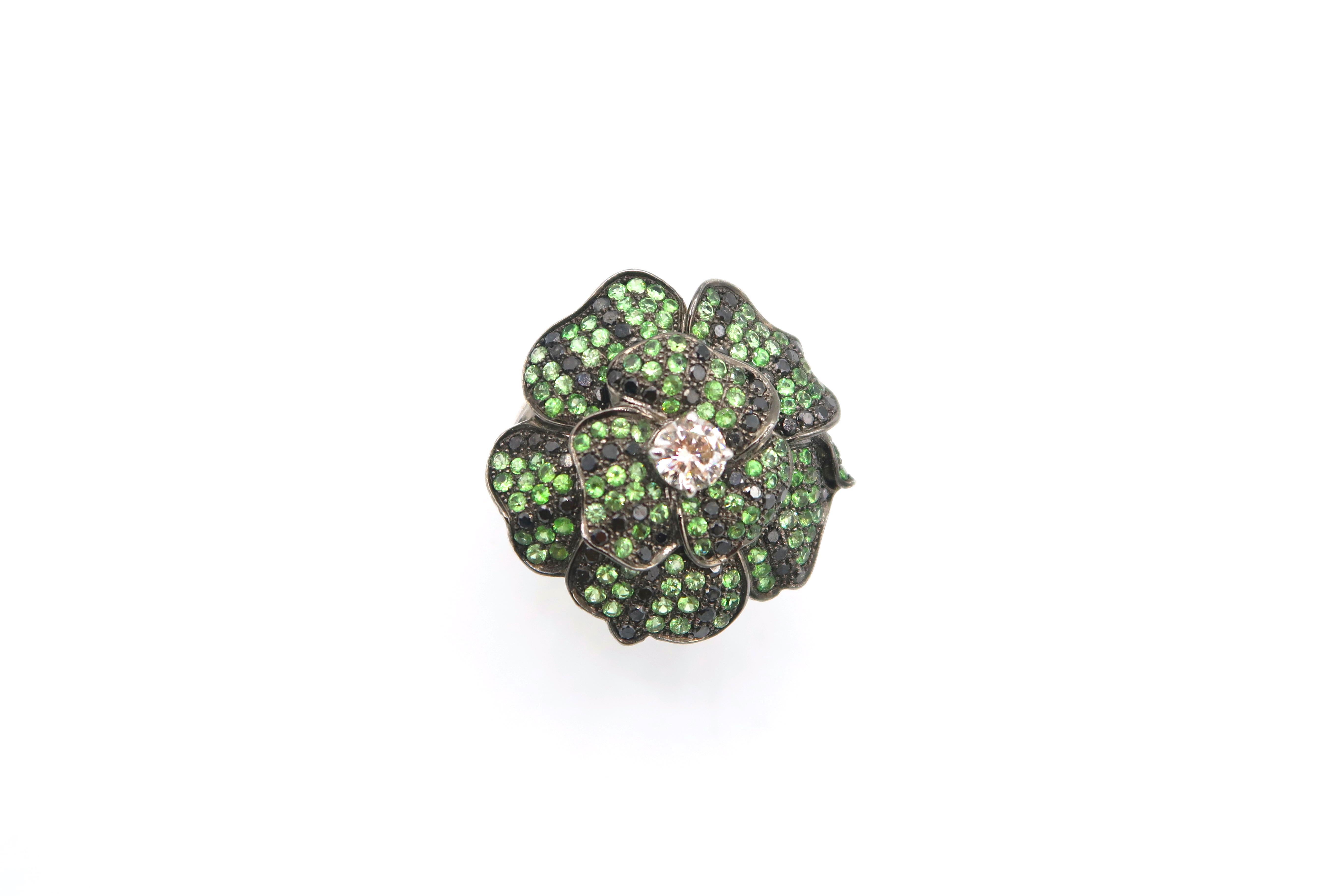 Round Cut Camellia Pavé Tsavorite & Black Diamond with Centre Diamond 18k White Gold Ring For Sale