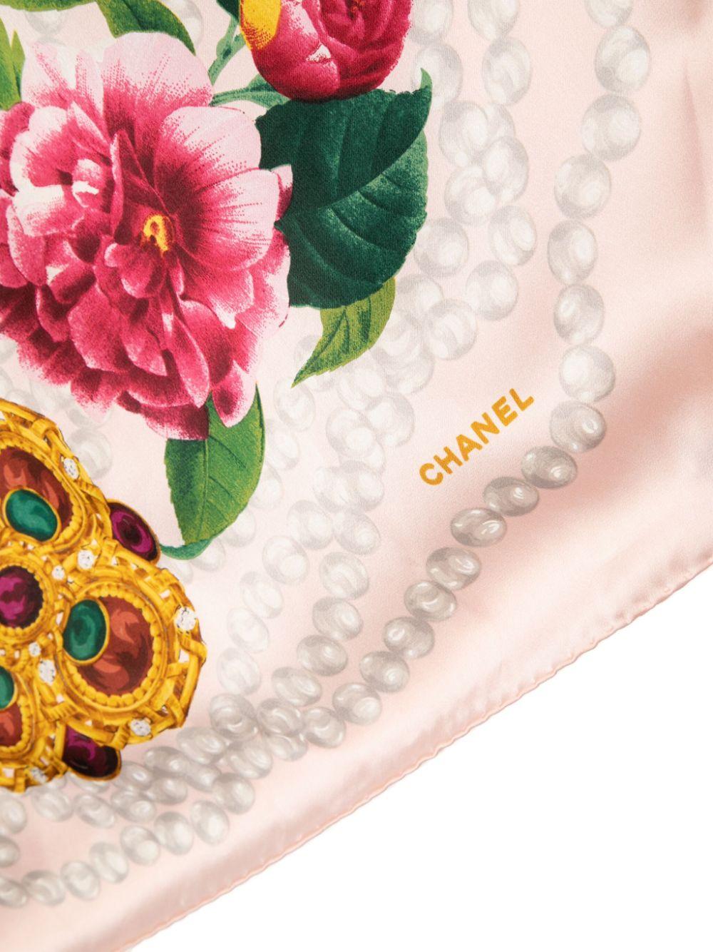 Beige Camellia Pearl silk scarf For Sale
