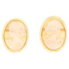 Cameo 18 Karat Yellow Gold Stud Earrings