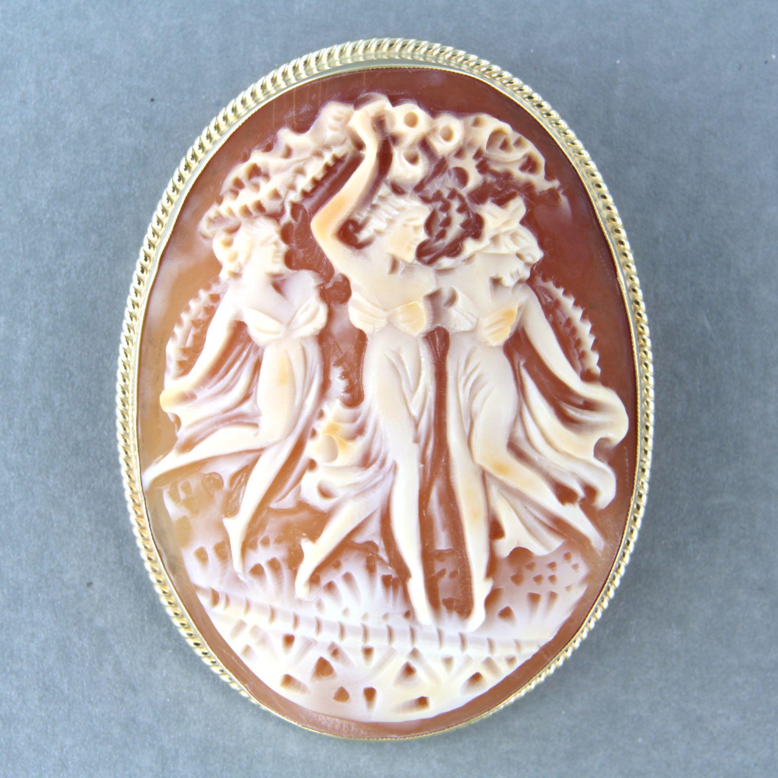 Early Victorian Cameo Brooch 9k gold For Sale