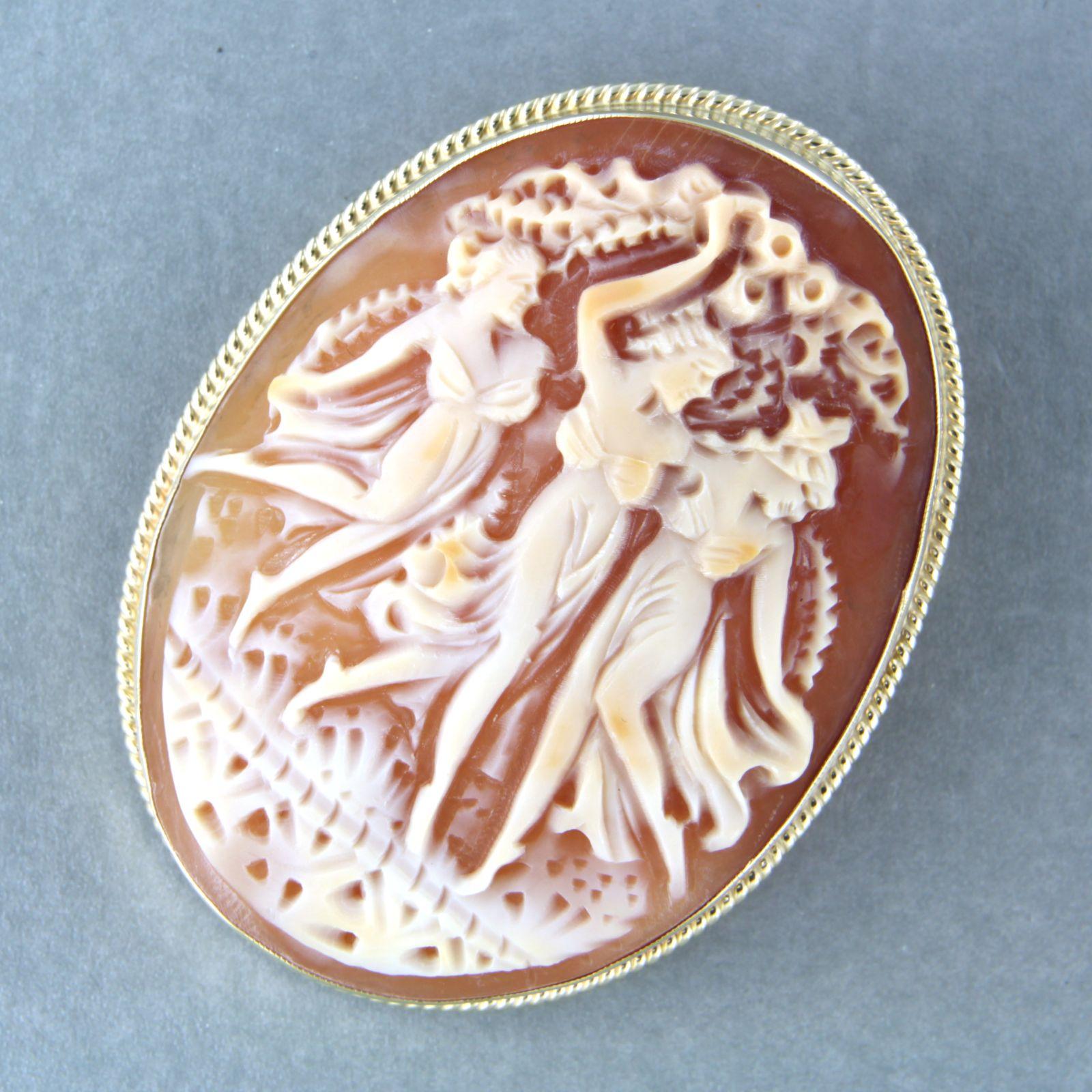 Women's Cameo Brooch 9k gold For Sale