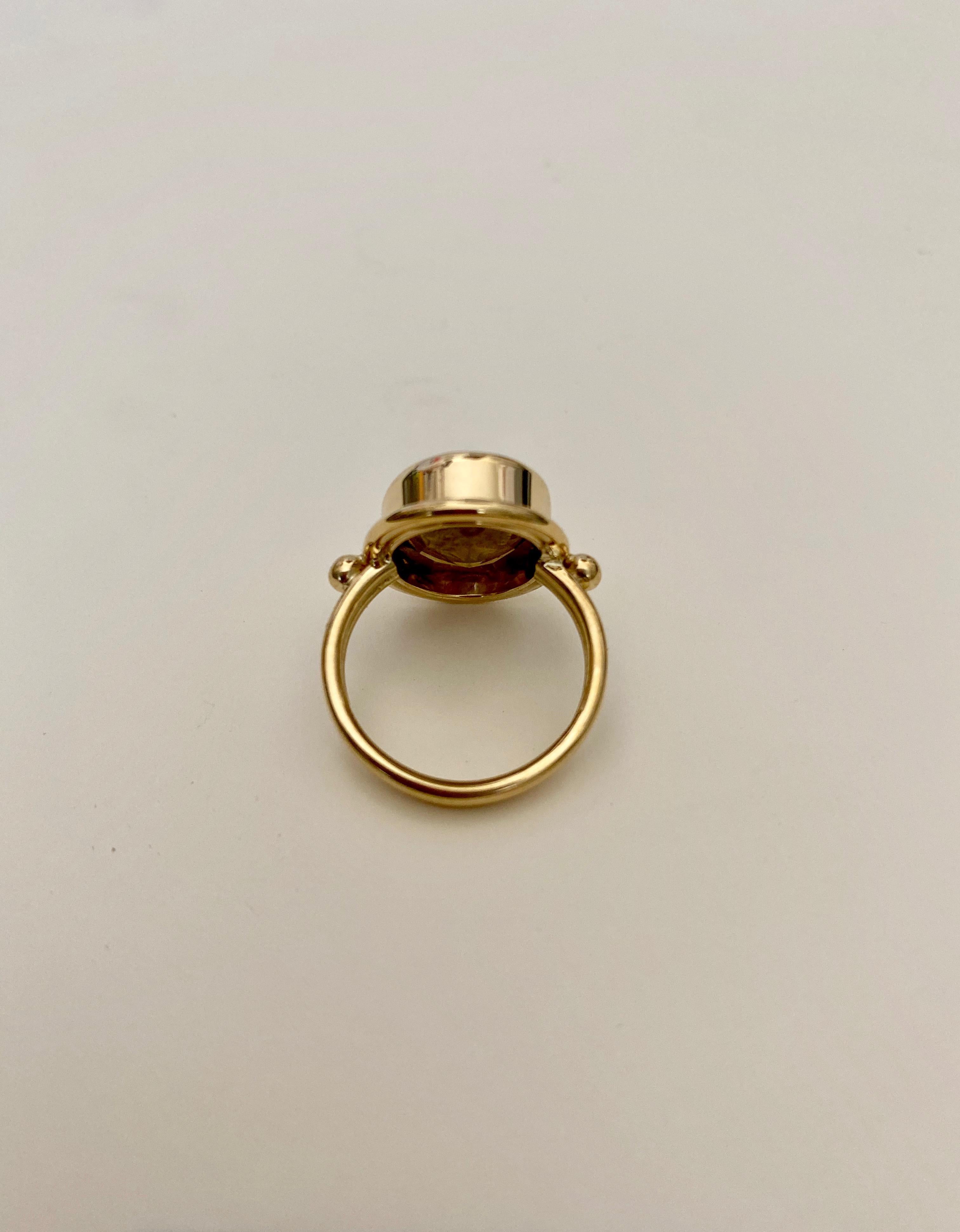 Cameo Cognac Quartz 18 Karat Gold Archaic Style Ring 2