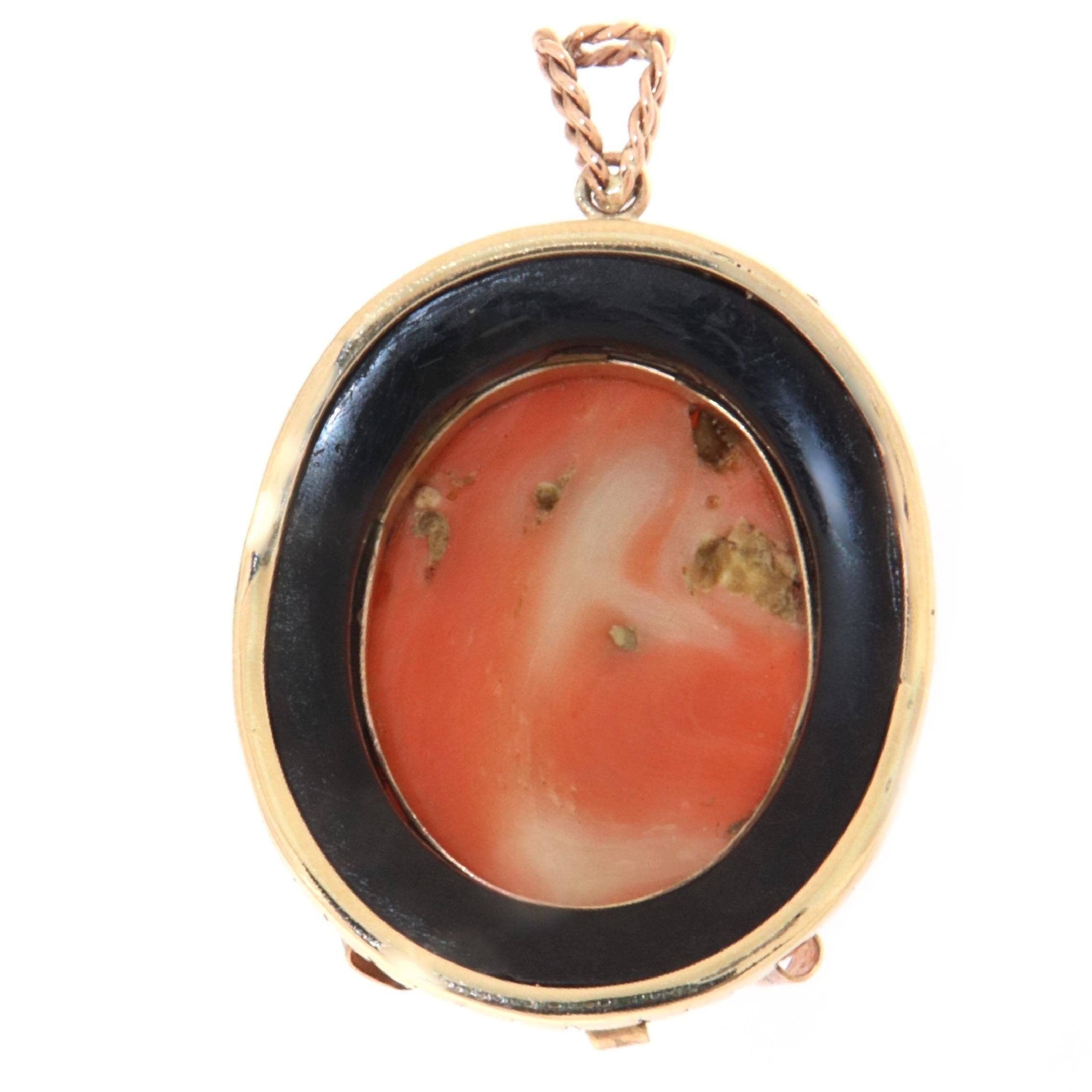 Round Cut Cameo Coral Onyx Yellow Gold 9 Karat Pendant Necklace For Sale