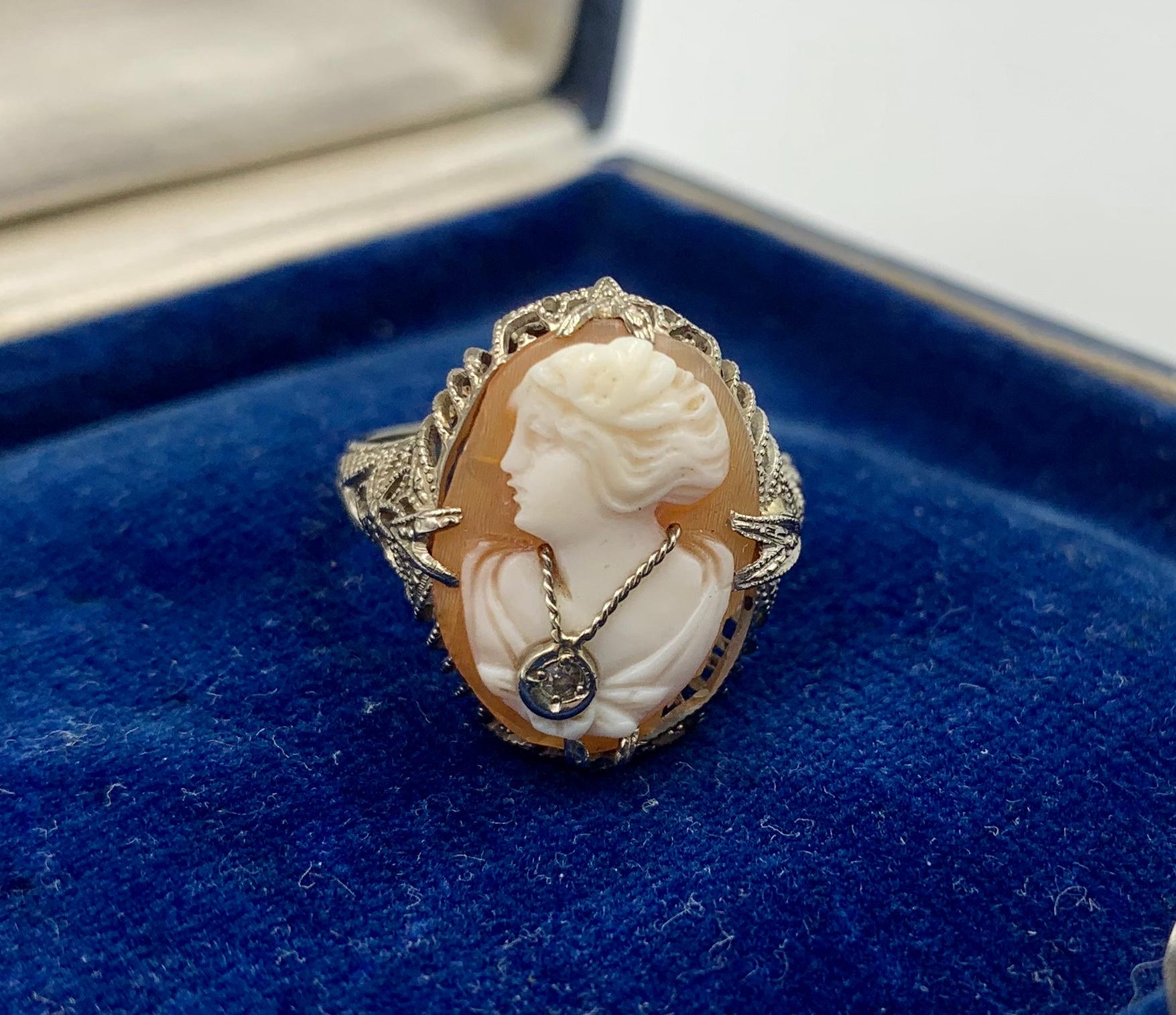 Cameo Diamond Ring 14 Karat White Gold Habille Filigree Antique Belle Époque In Good Condition In New York, NY
