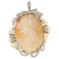 Cameo Diamonds 18 Karat White And Yellow Gold Pendant Necklace