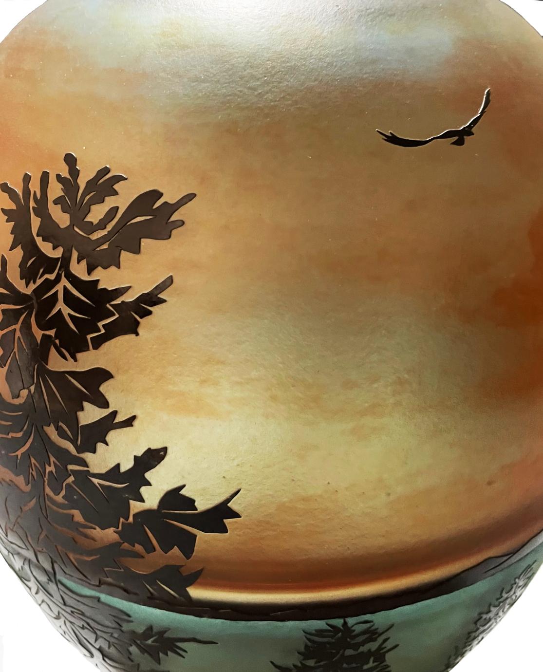 Cameo Etched Glass Lidded Jar, Designed and Made by Gary Genetti In Excellent Condition For Sale In WARWICK, NY