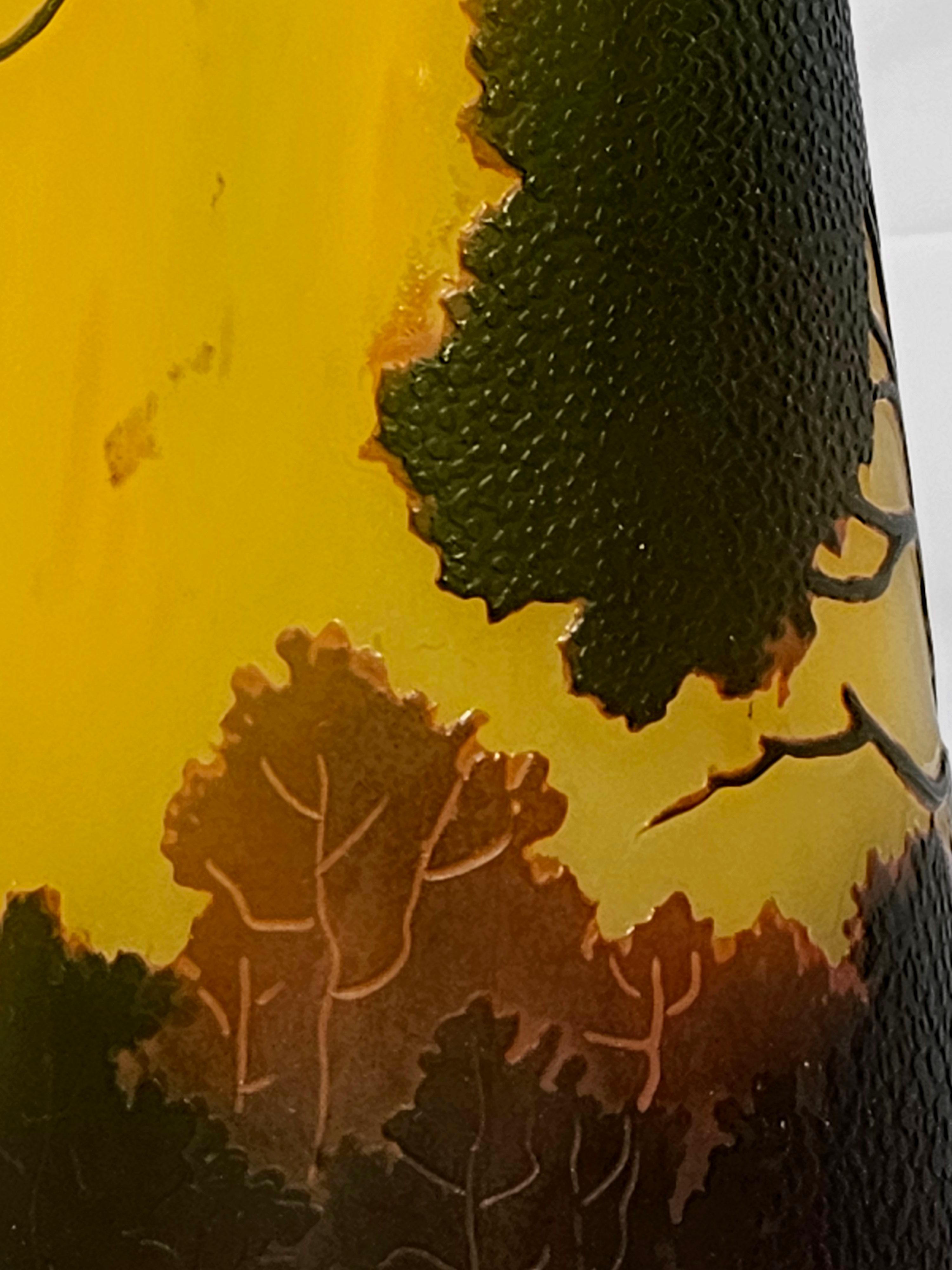 Fatto a mano Vaso da paesaggio in vetro cammeo con firma spuria 
