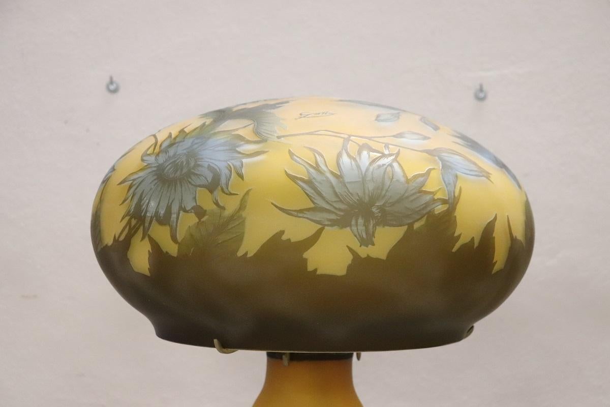 Cameo Glass Large Table Lamp Height 90 / cm 35.43 Inches In Excellent Condition In Casale Monferrato, IT