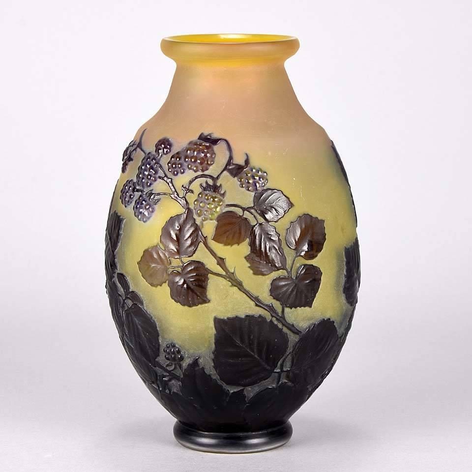 Cameo Glass Vase 'Blackberry Soufflé Vase' by Emile Gallé In Excellent Condition In London, GB