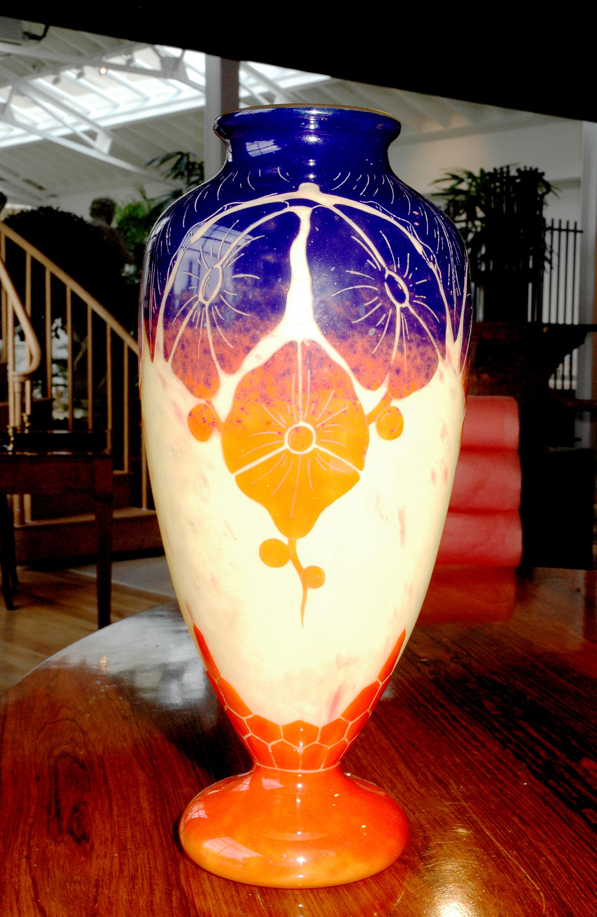 Cameo Glass Vase by Schneider In Excellent Condition In London, GB
