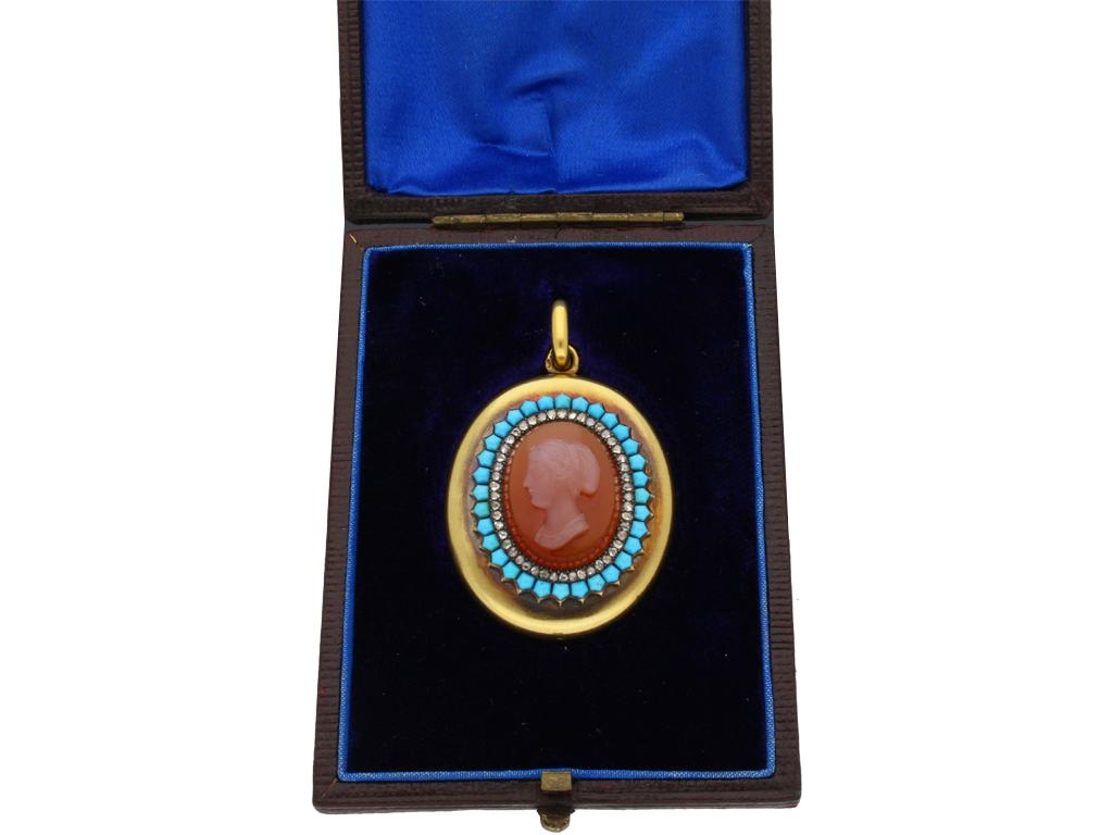 Cameo locket, French, circa 1880. In condizioni buone in vendita a London, GB