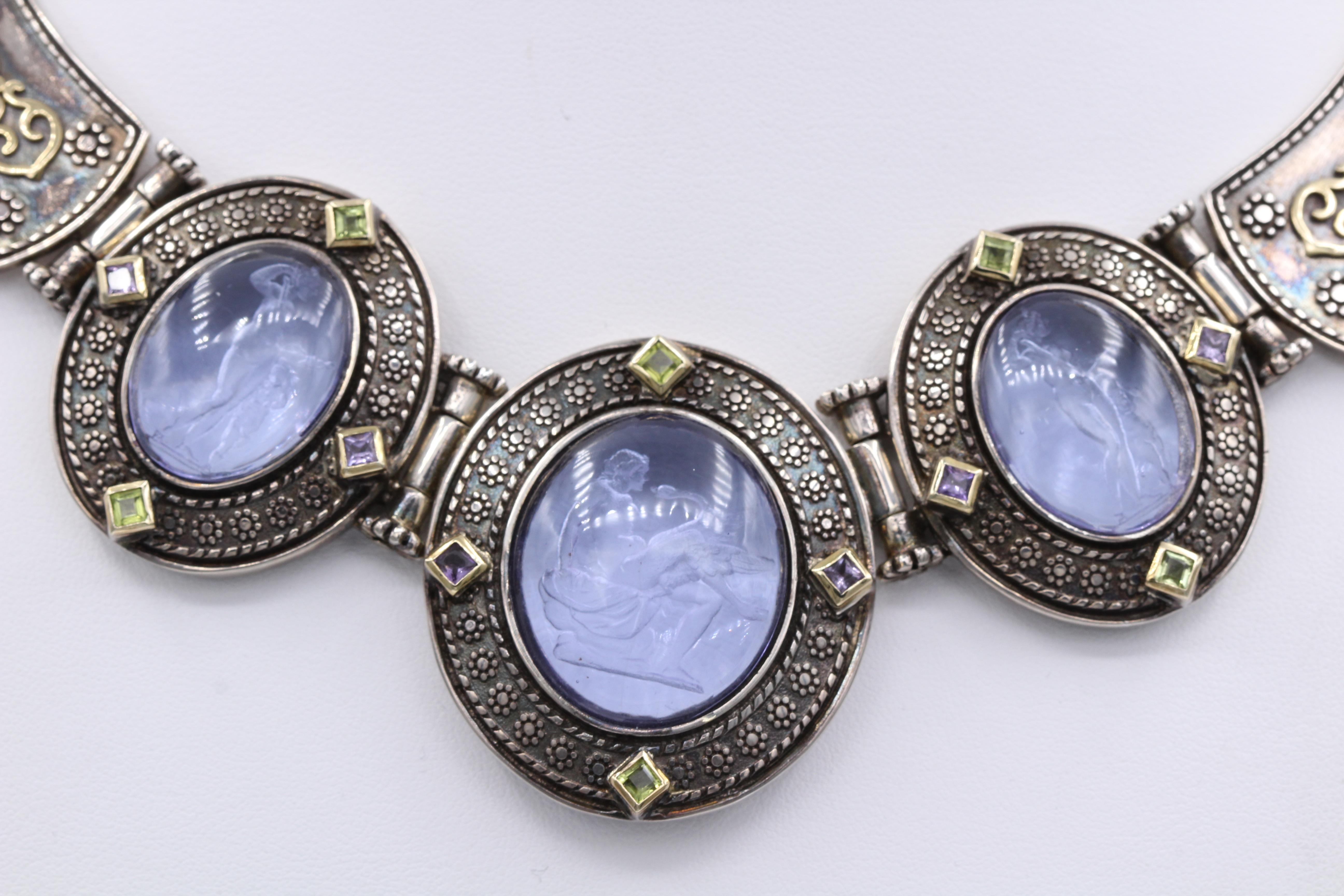 Cameo of Greek Zeus Leda Swan Gods in Italian Murano Glass Purple Necklace  For Sale 4