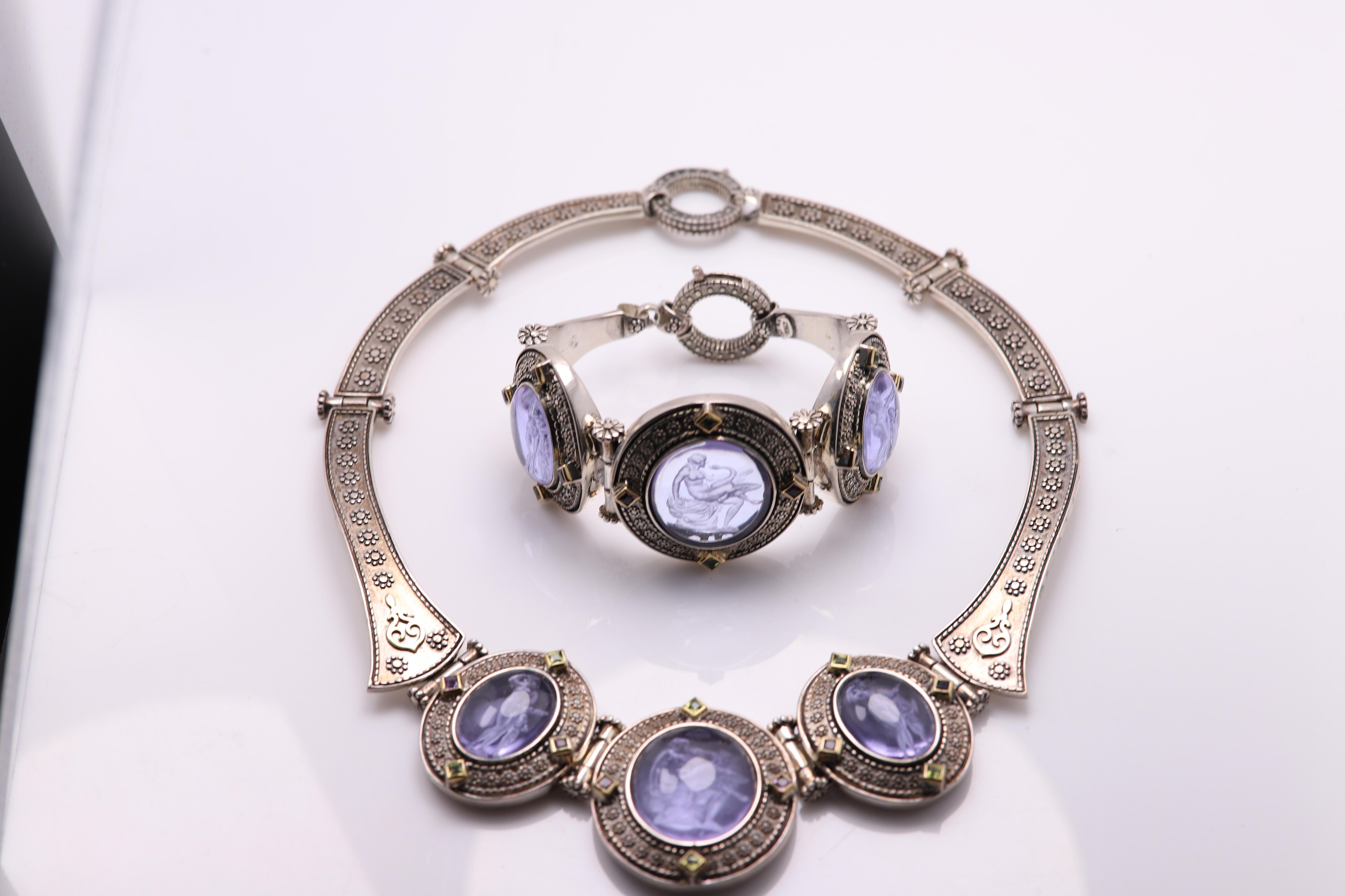 Cameo of Greek Zeus Leda Swan Gods in Italian Murano Glass Purple Necklace  For Sale 7