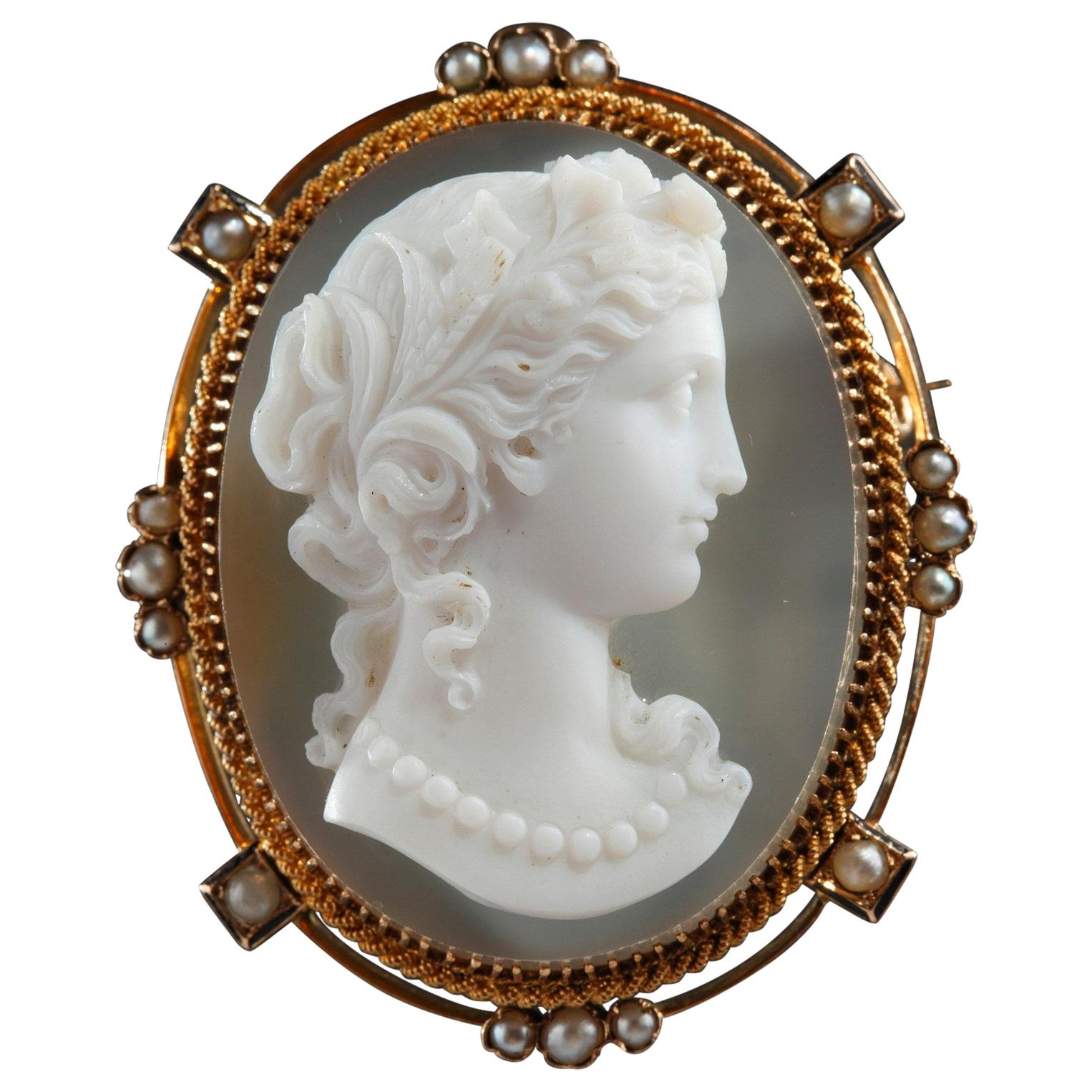 Cameo on Agate Gold Mount, 19th Century