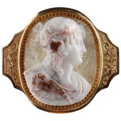 Antique Cameo on Agate, Gold Mounting, 19th Century