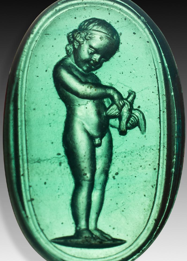  Cameo or intaglio, Child with bird. Glass. Possibly Italy, 19th century. 
The figure of the boy holding a bird can be compared for its resemblance (in fact, it would be based on it) with the Roman sculpture of the same theme from the Villa Borghese
