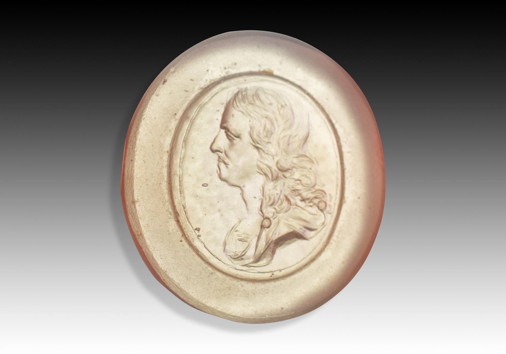 Neoclassical Revival Cameo or intaglio, male portrait. Glass. Possibly Italy, 19th century. For Sale